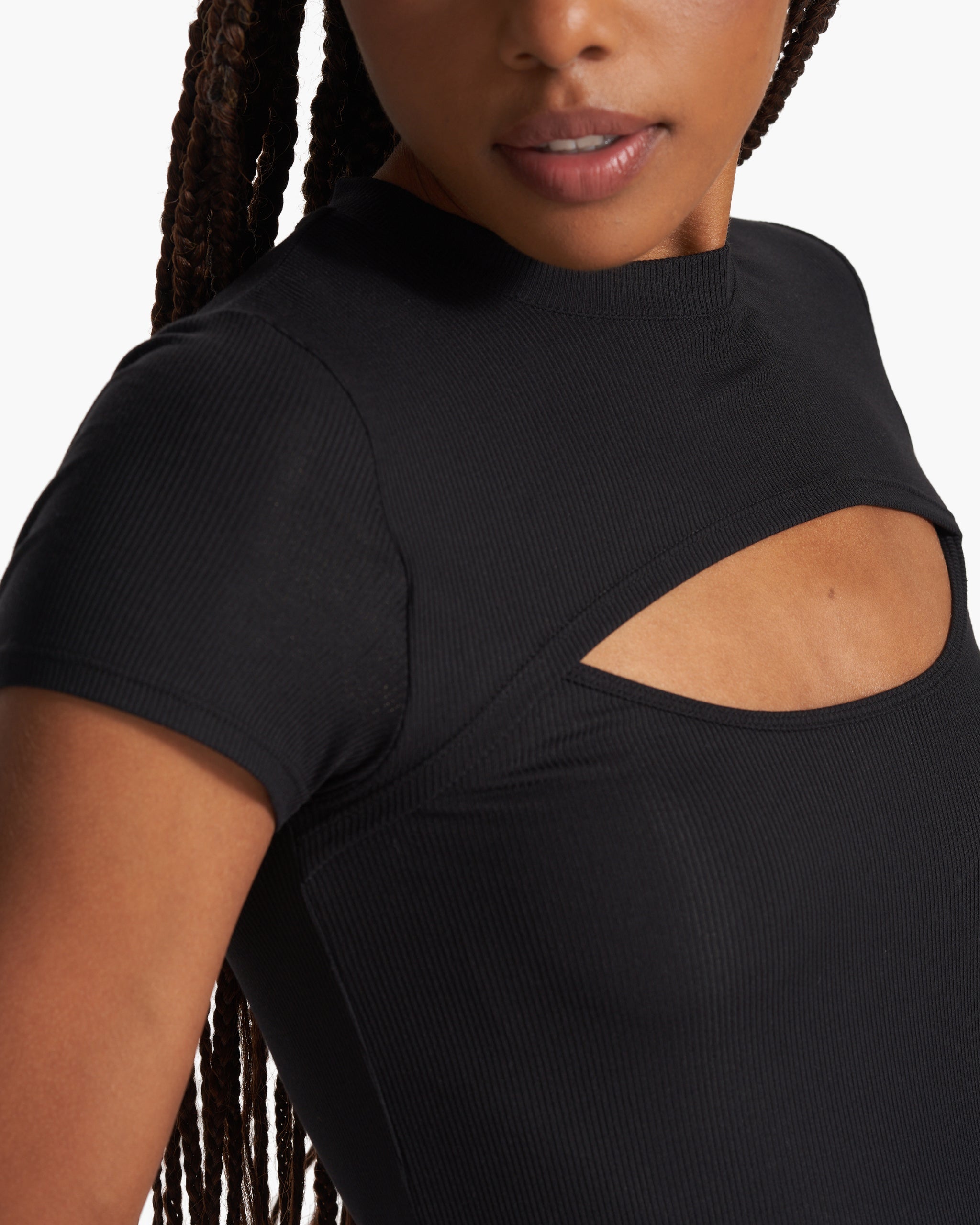 Cove Cut Out Tee | Black