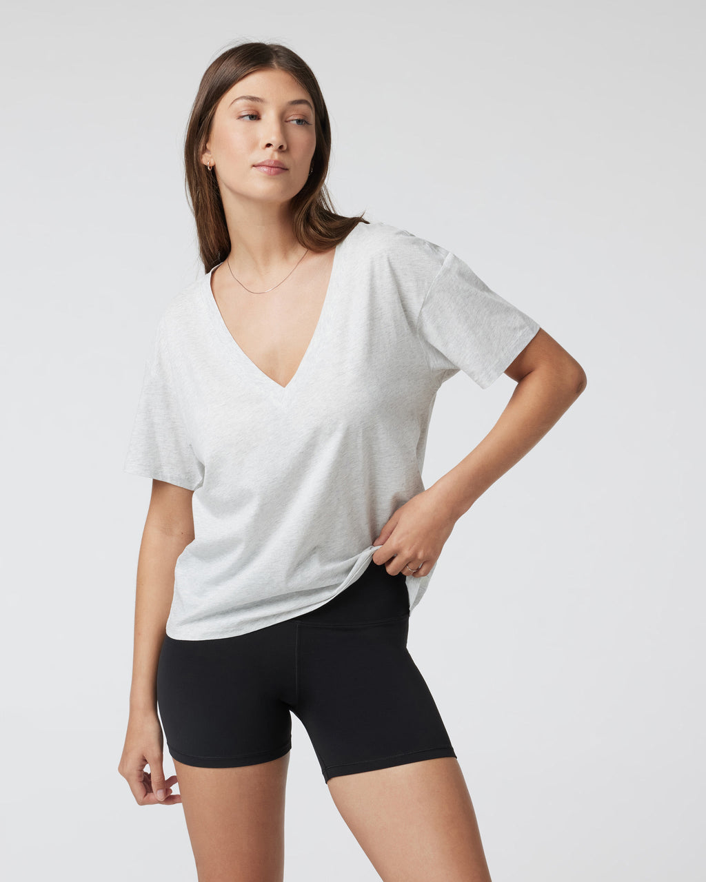 Sutton V-Neck | Light Heather Grey