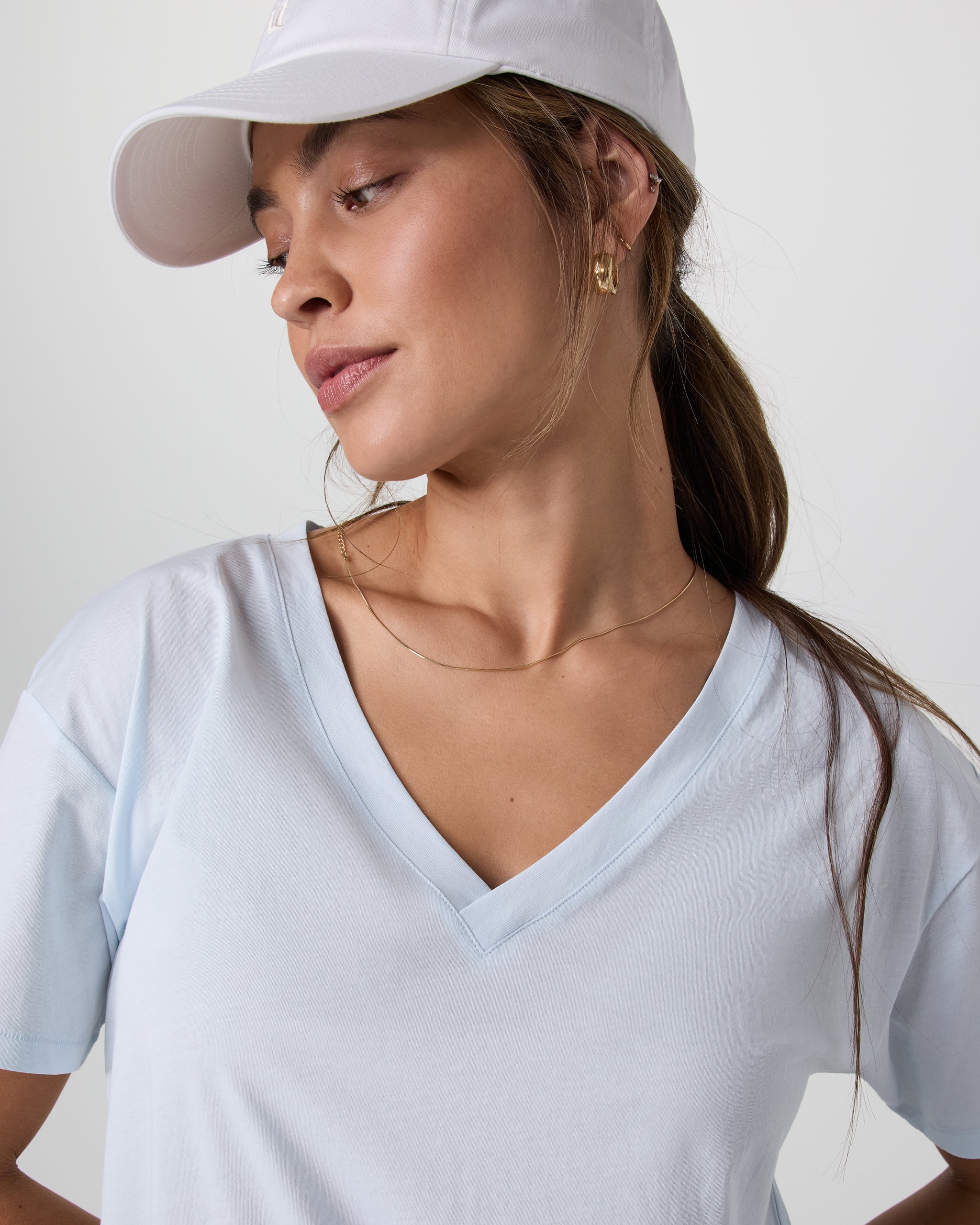Sutton V-Neck | Light Mist