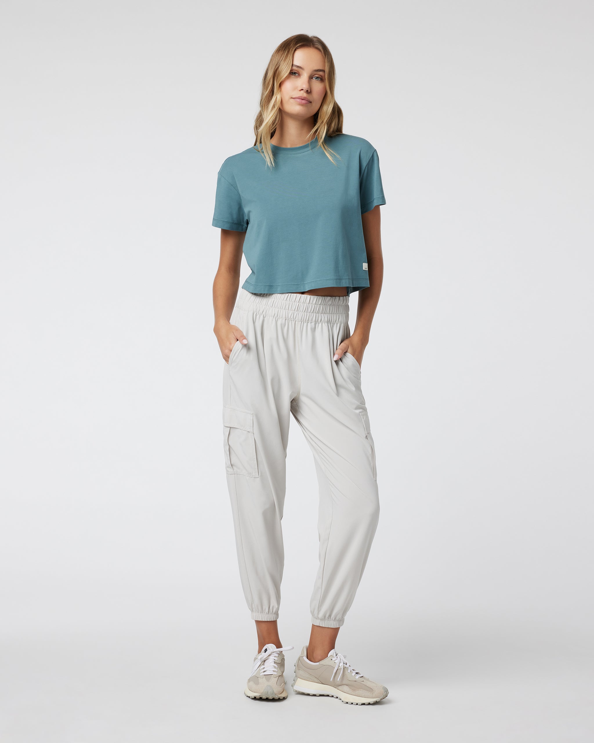 Short Sleeve Feather Cross Back | Iron