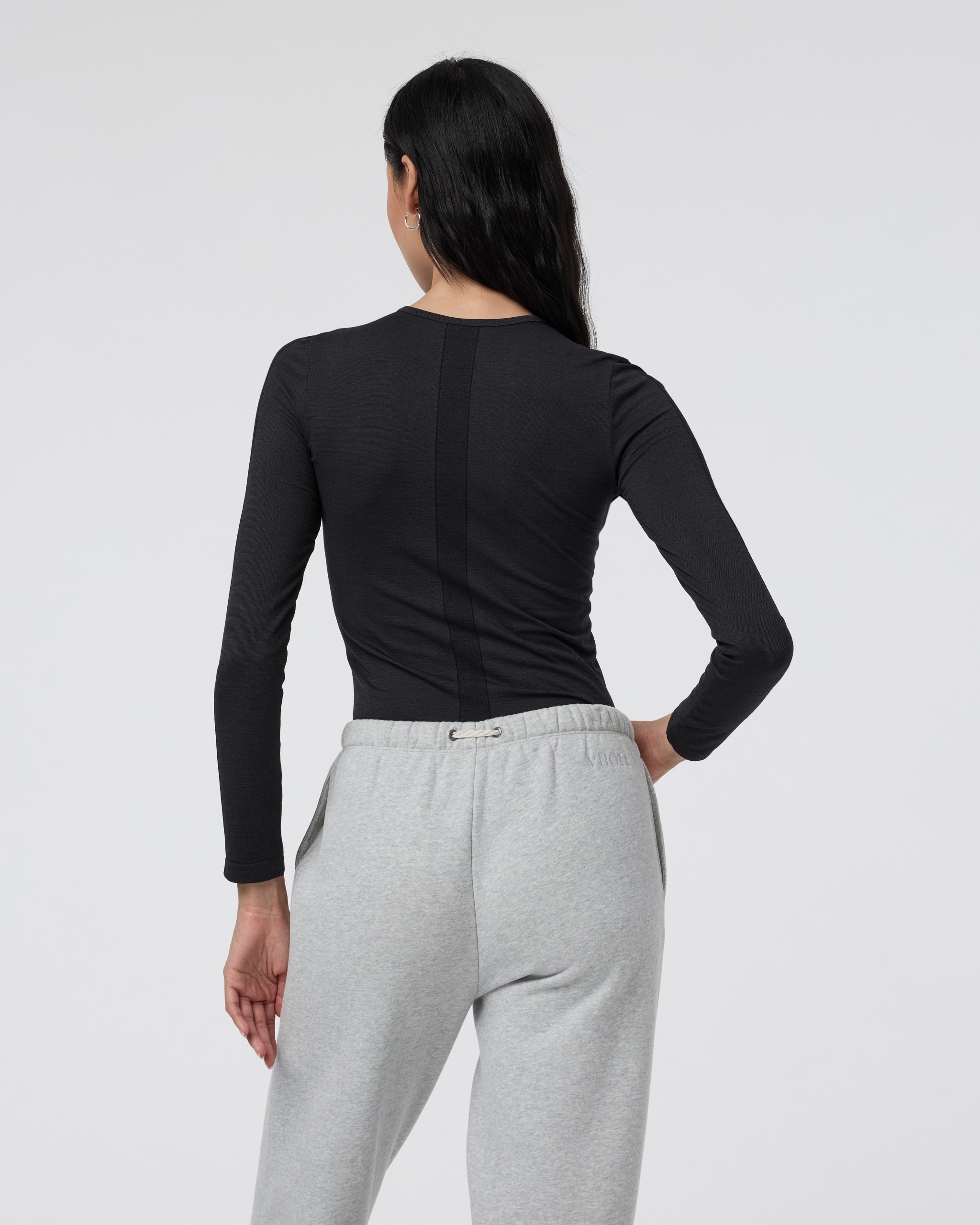 Long Sleeve Apres Sport Seamless Top | Black