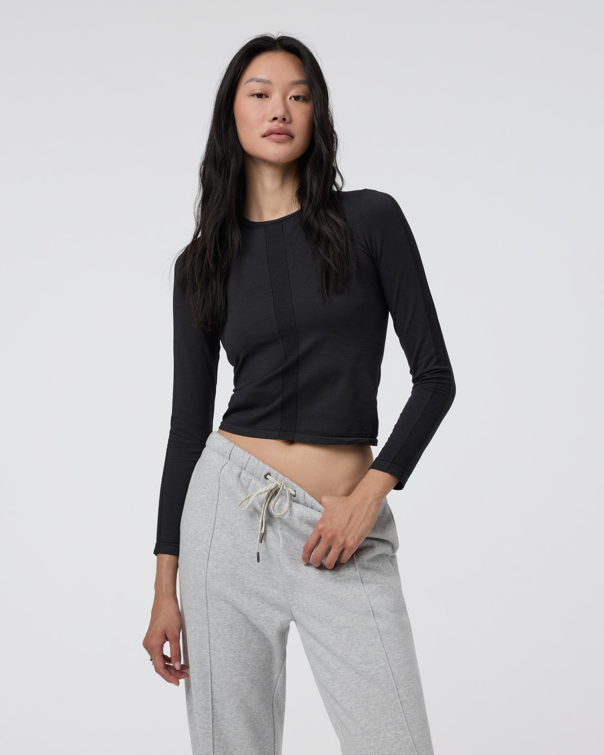 Long Sleeve Apres Sport Seamless Top | Black