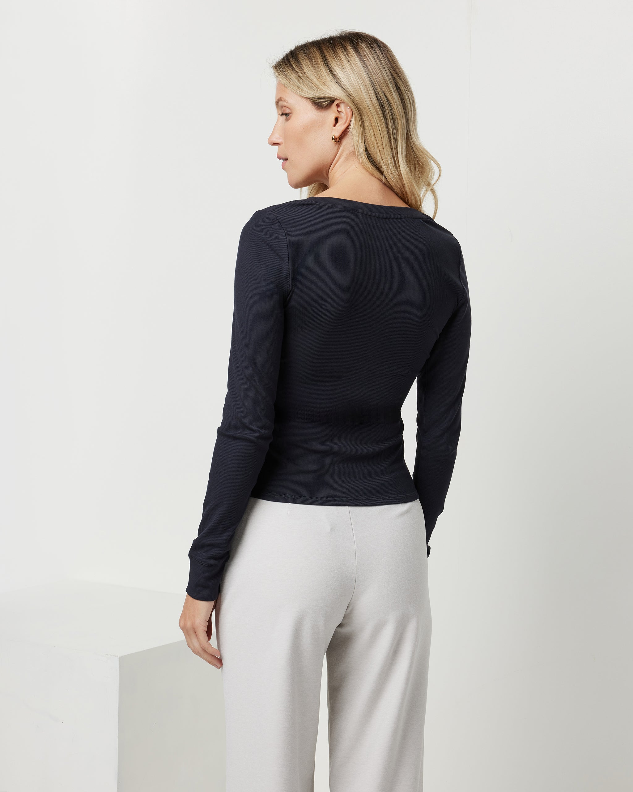 Long Sleeve Pose Henley | Black
