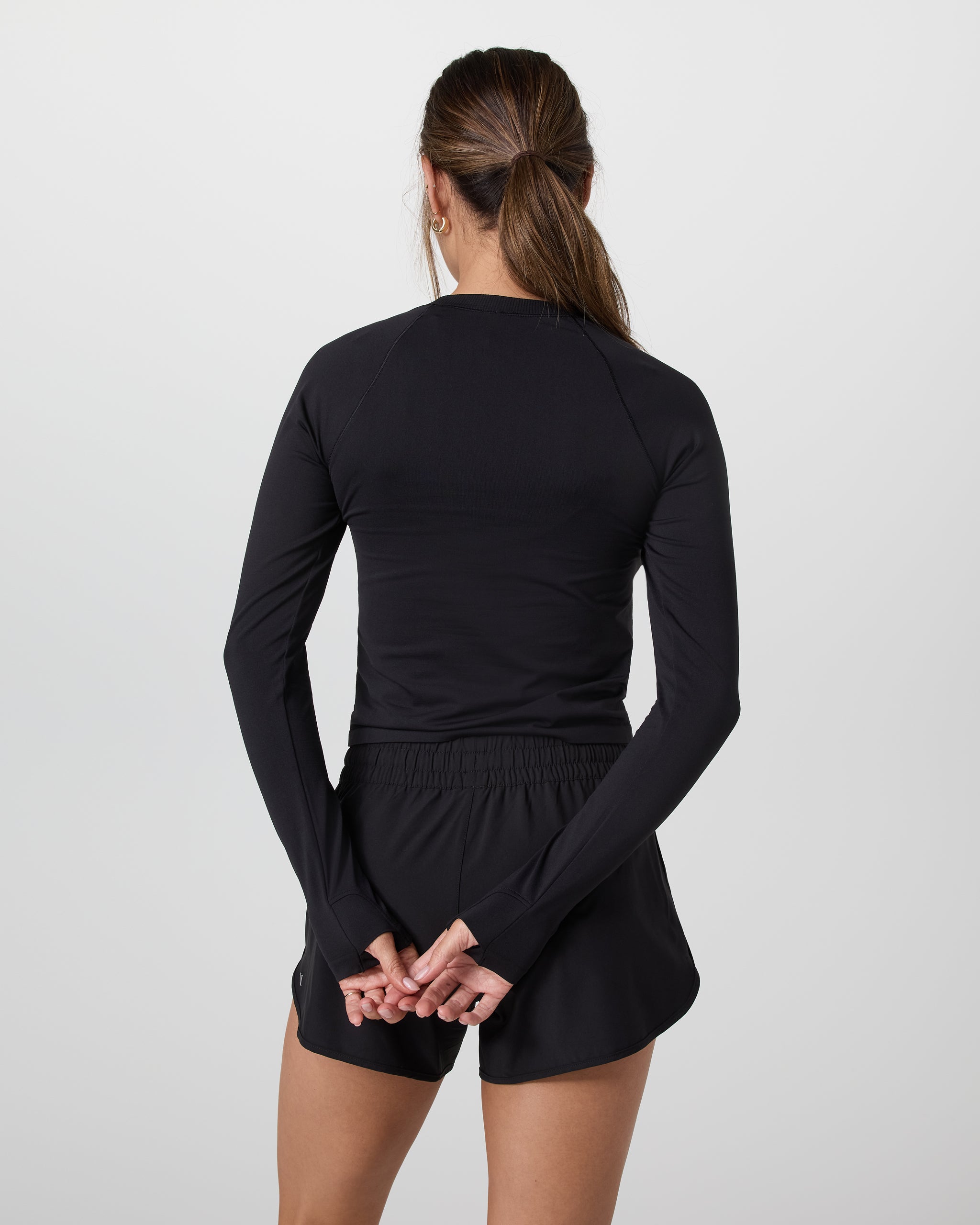 Long Sleeve Seamless Surge Tee | Black