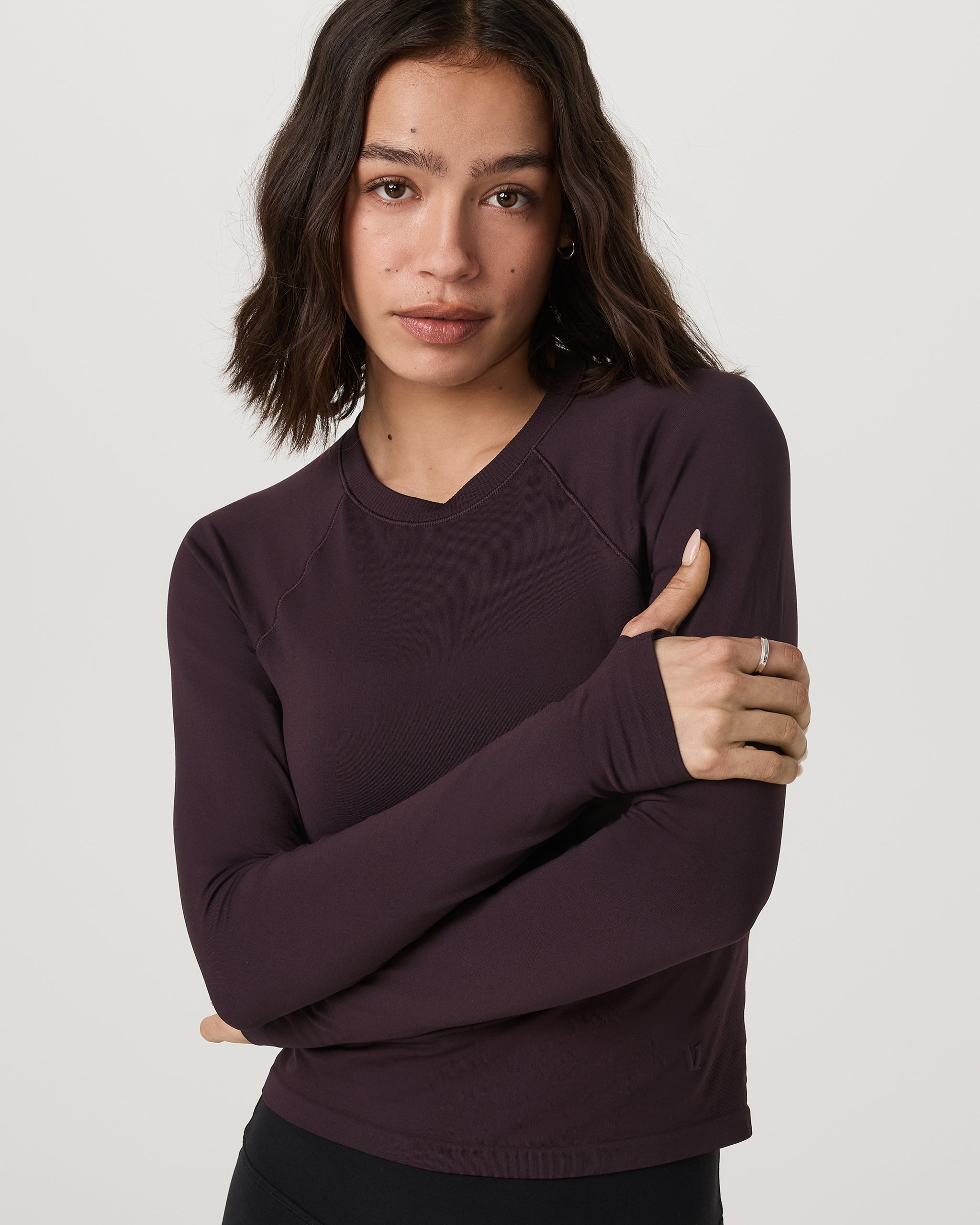 Long Sleeve Seamless Surge Tee | Raisin