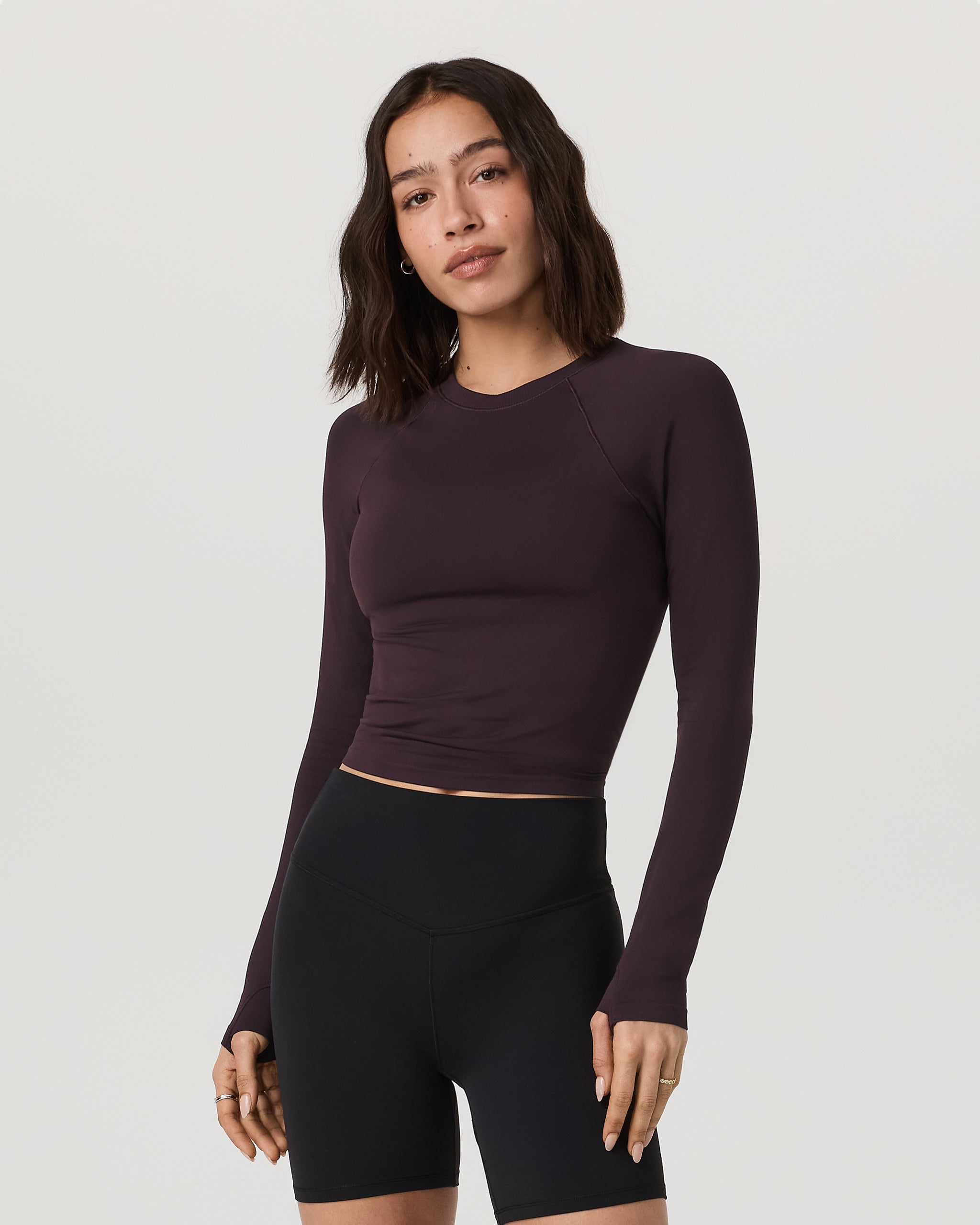 Long Sleeve Seamless Surge Tee | Raisin