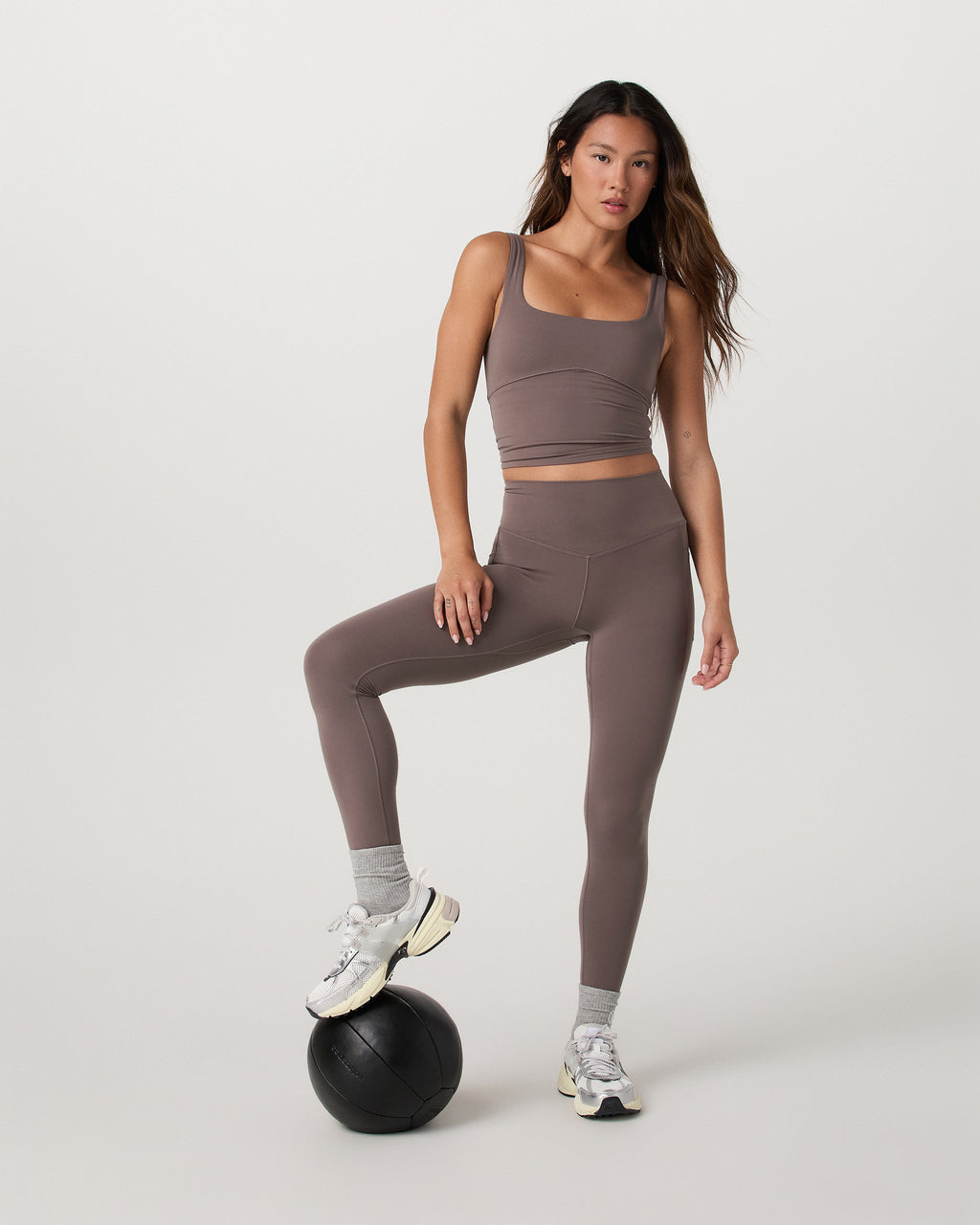 Vuori AllTheForm™ Support Tank | Huckleberry