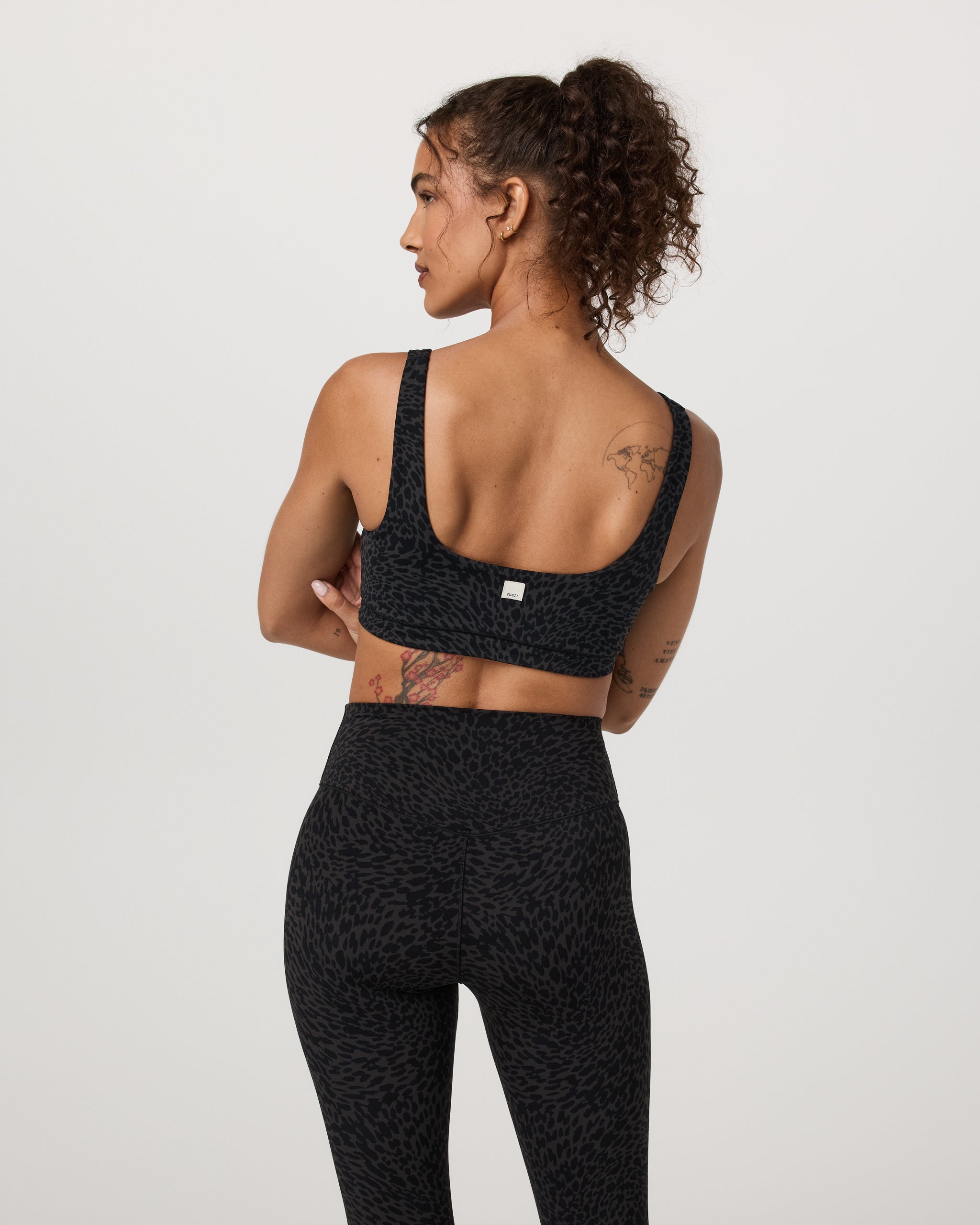Vuori AllTheForm™ Bra | Black Blurred Torrent