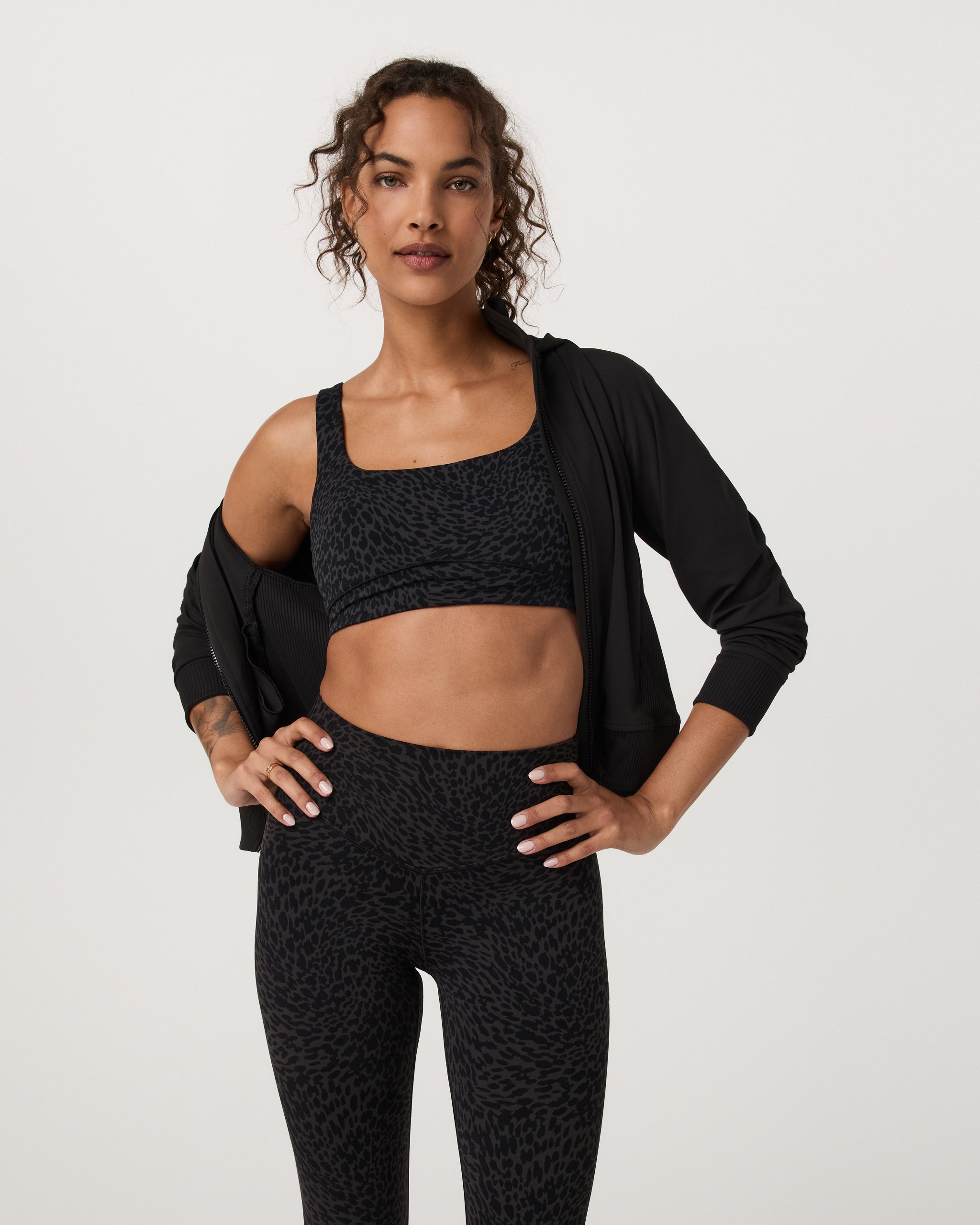 Vuori AllTheForm™ Bra | Black Blurred Torrent