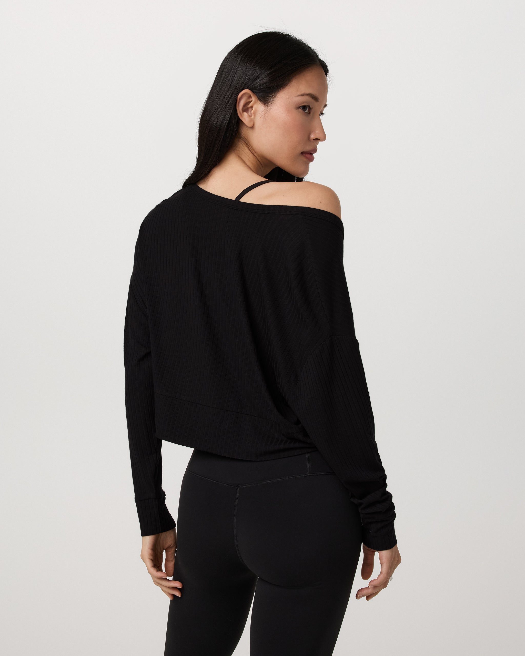 Long Sleeve Twist Top | Black
