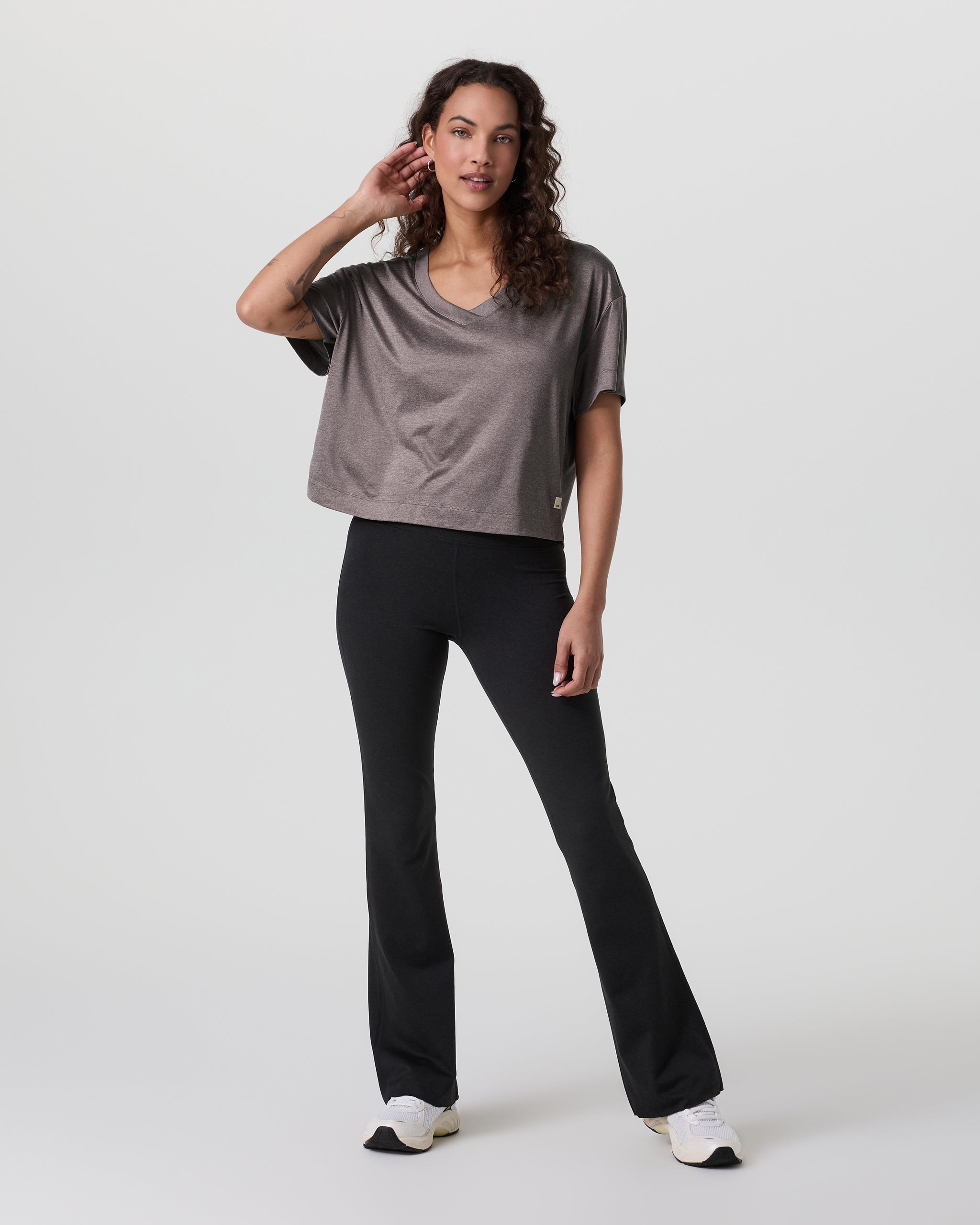 Short Sleeve Energy V-Neck Tee | Chia Heather