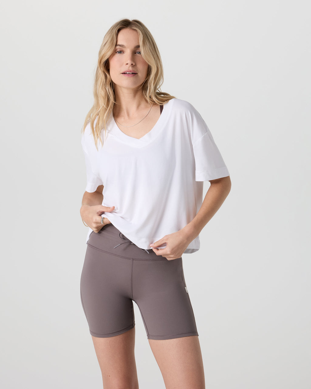 Short Sleeve Energy V-Neck Tee | White