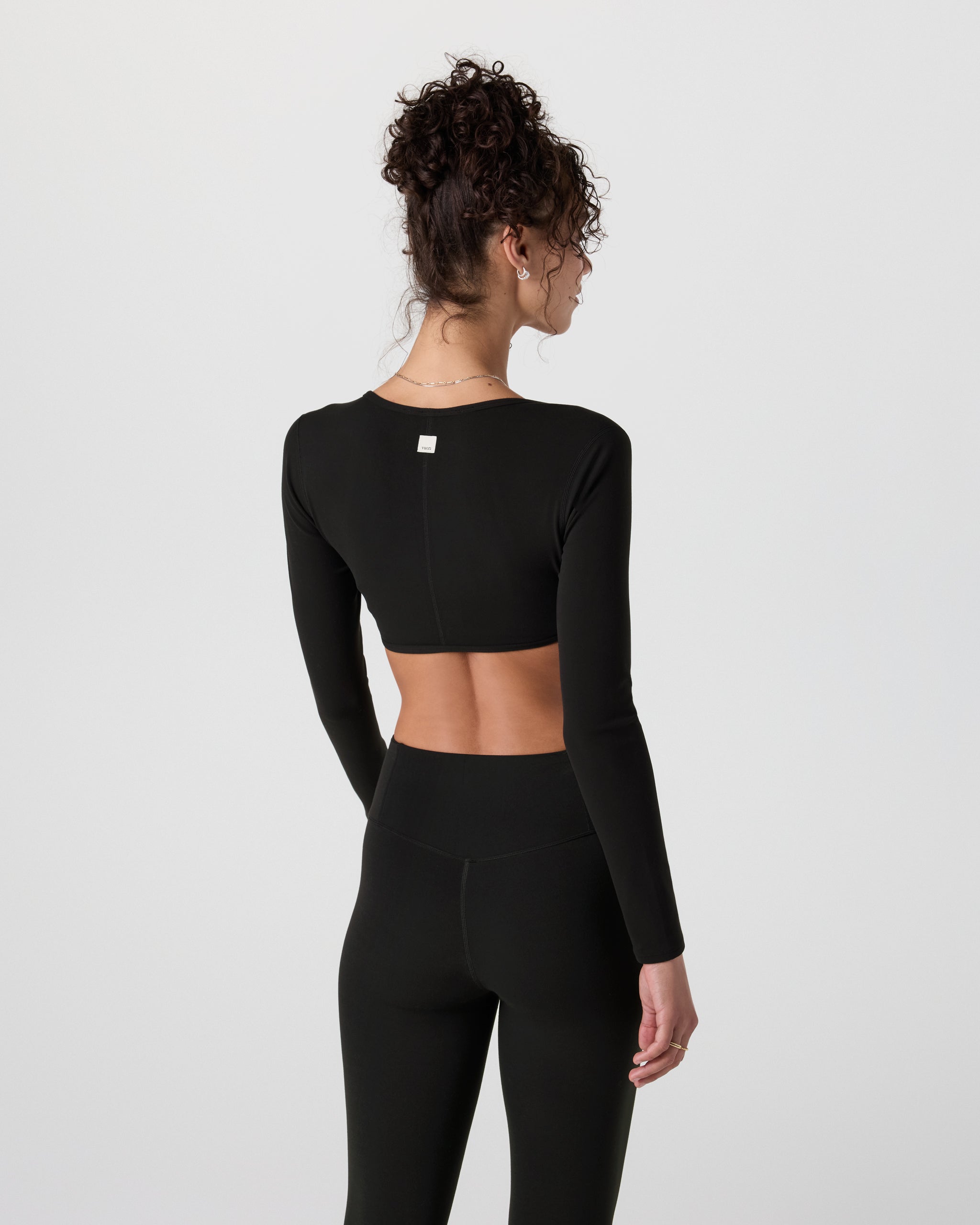Vuori AllTheFeels™ Shrug | Black
