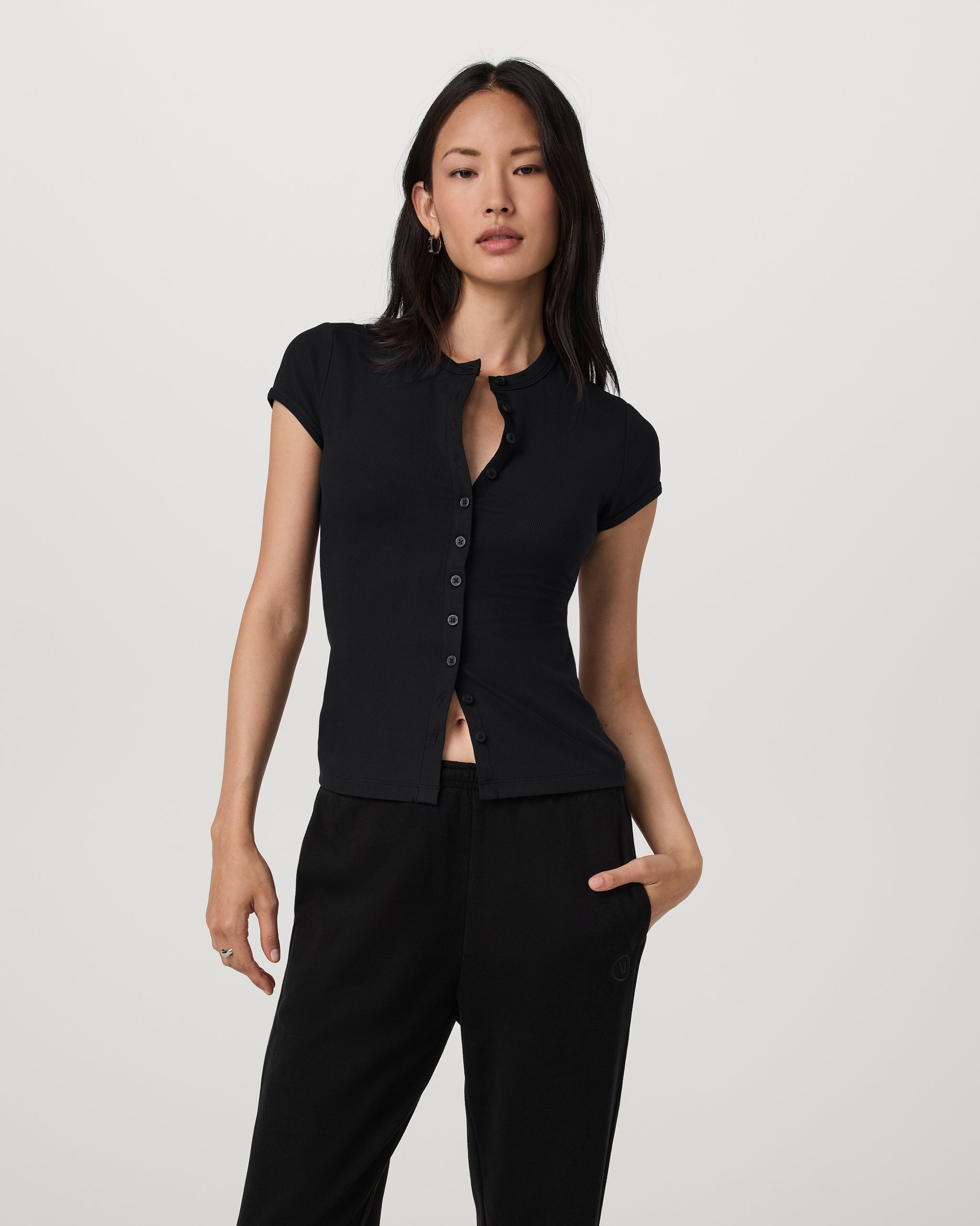 Short Sleeve Pose Button Up | Black