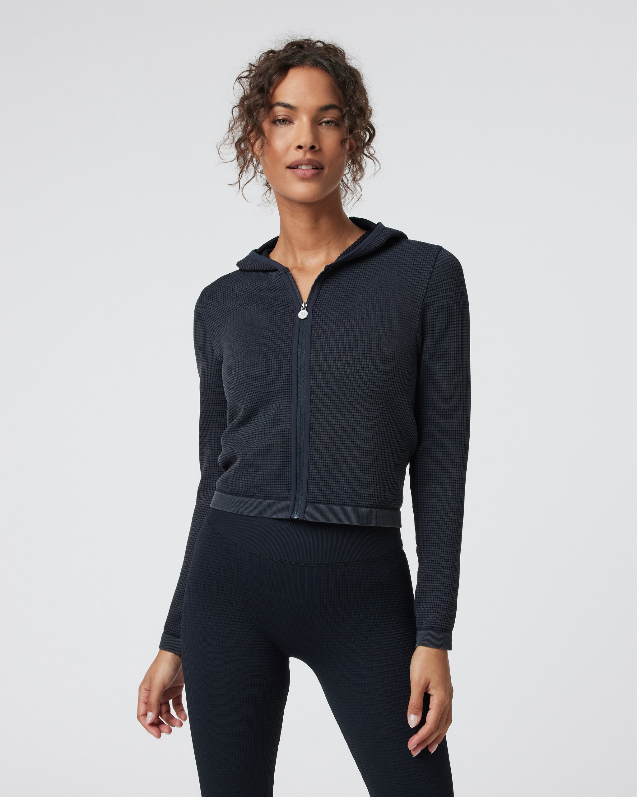 Waffle Seamless Zip Hoodie | Black