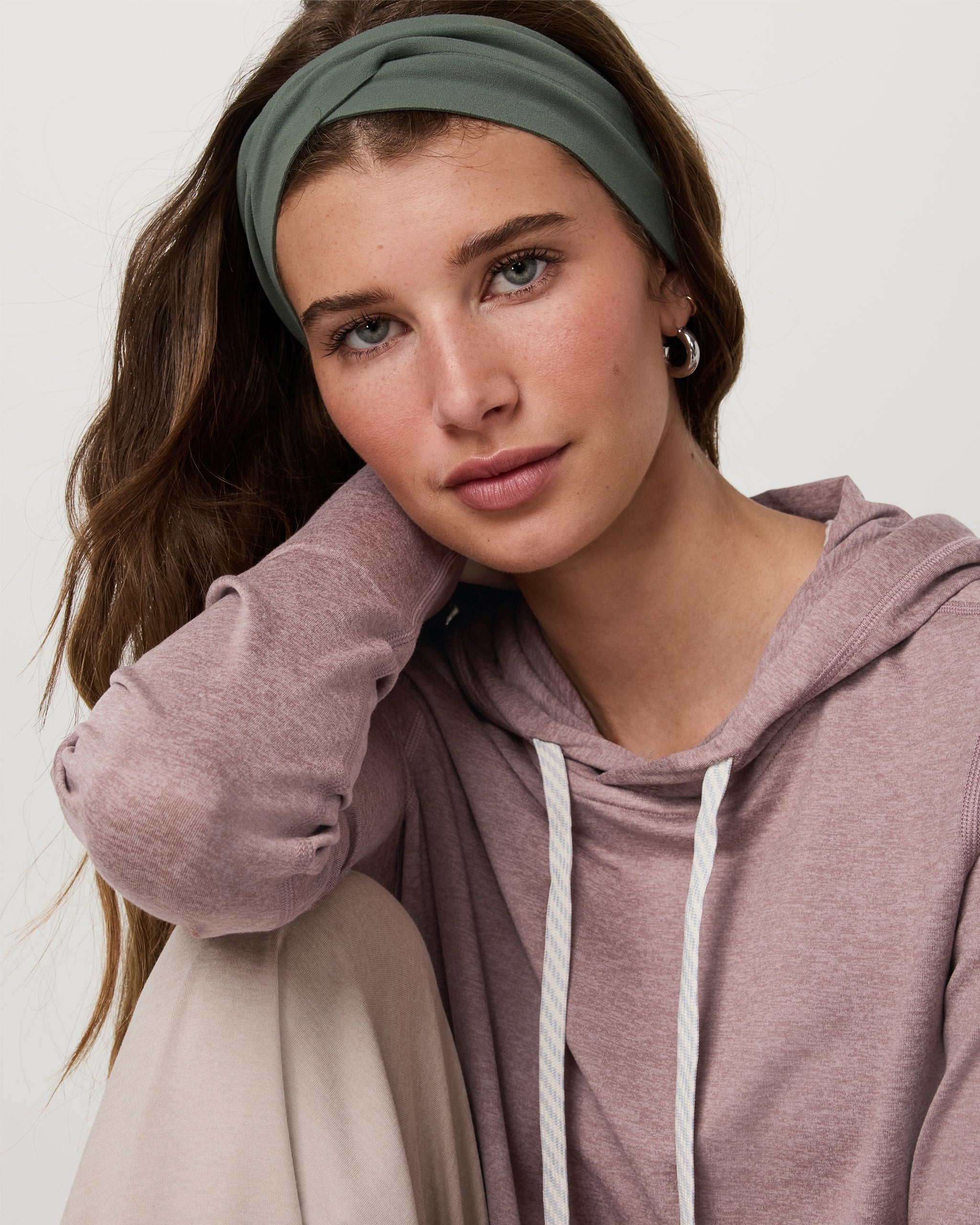Halo Essential Hoodie | Zion Rose Heather
