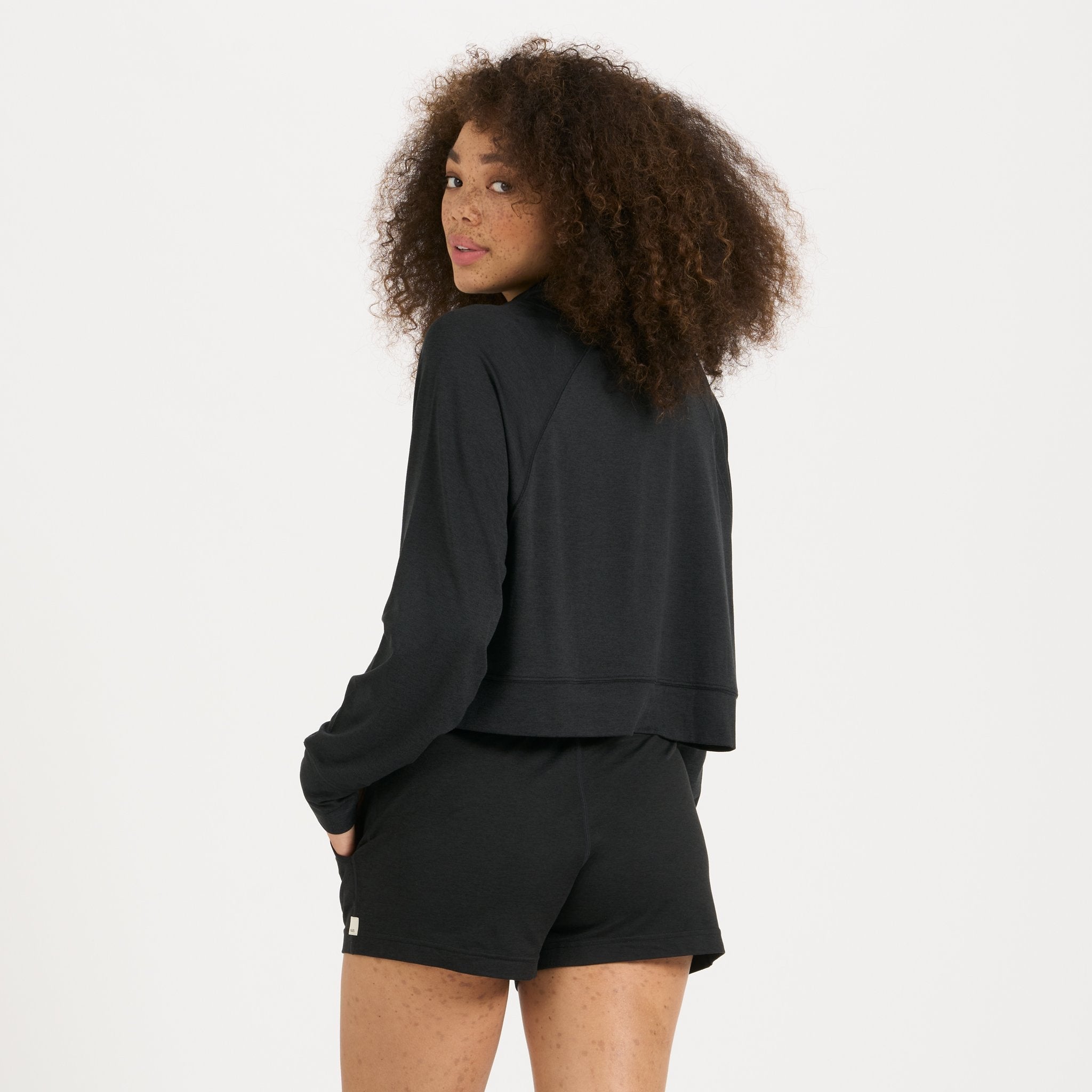Halo Crop Funnel Neck | Black Heather