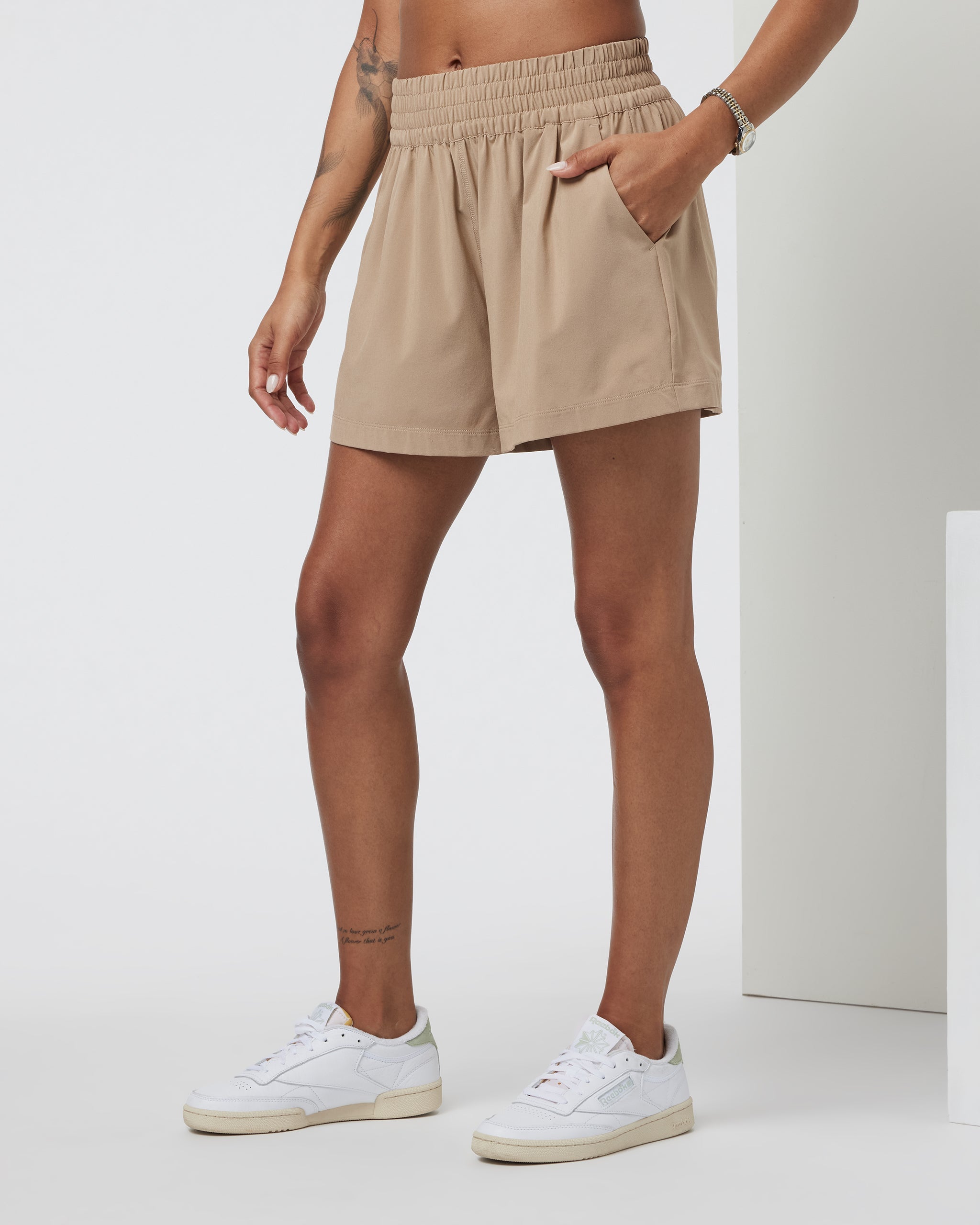 Villa Short | Goldenrod