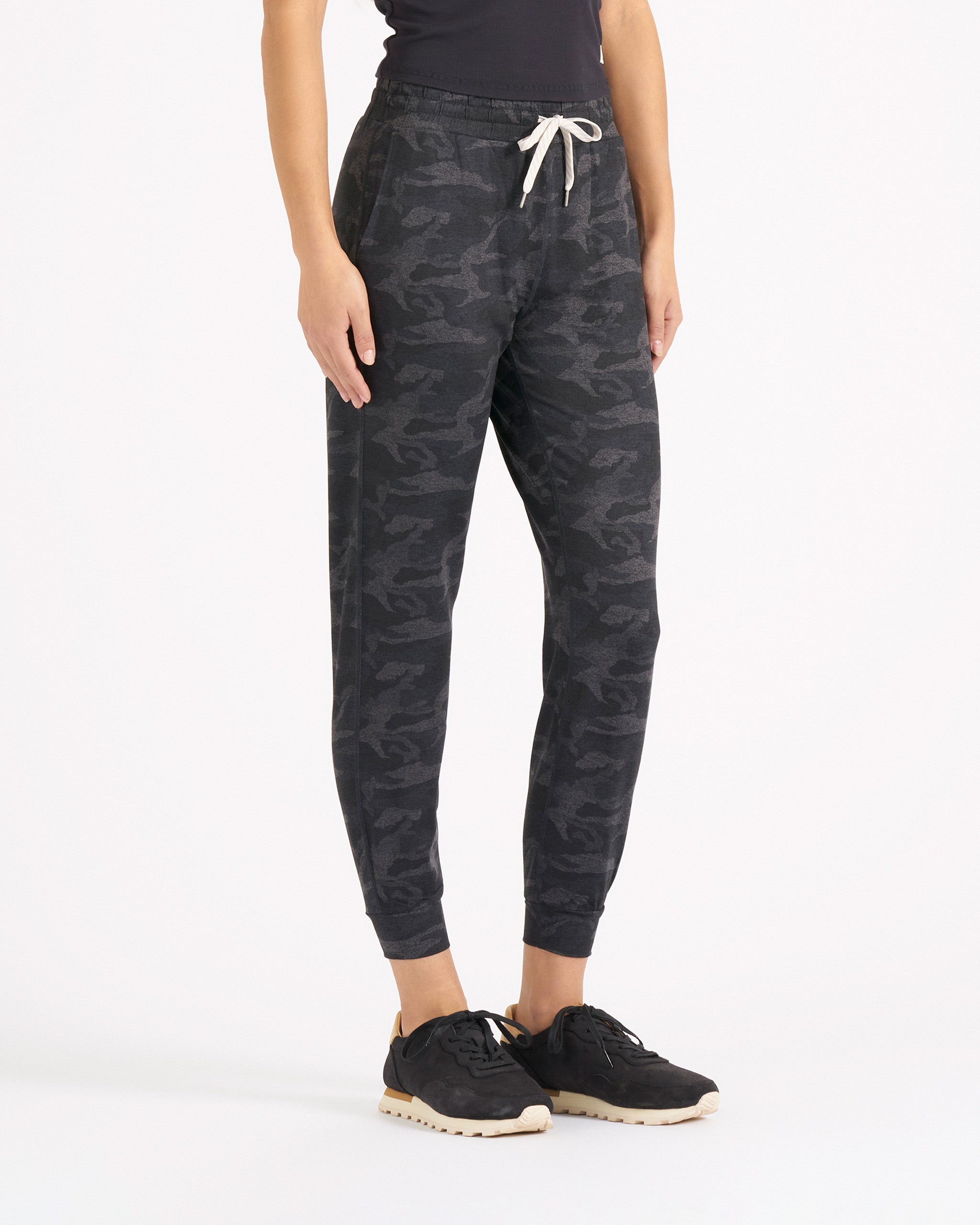 Performance Jogger - Long | Black Camo