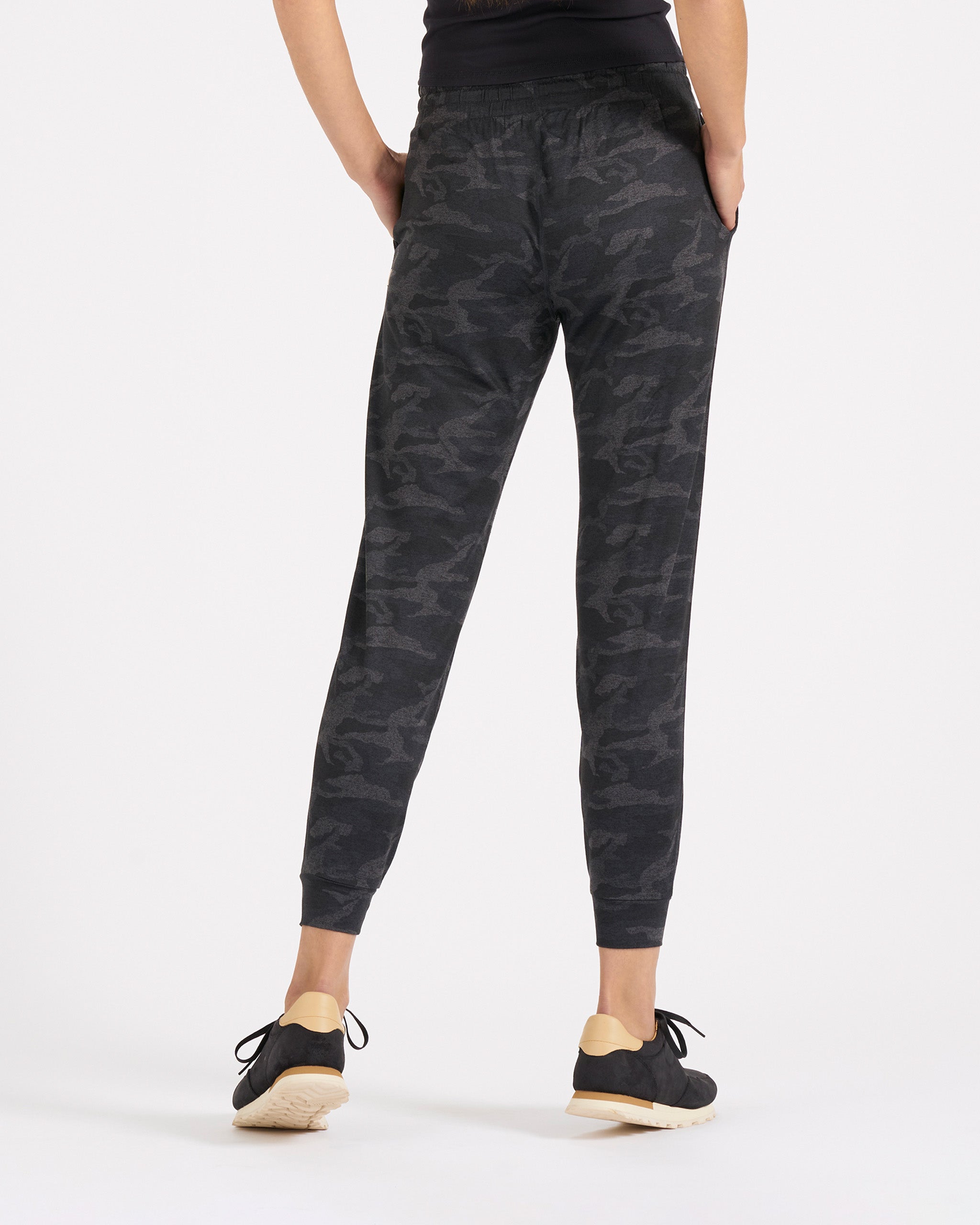 Performance Jogger - Long | Black Camo