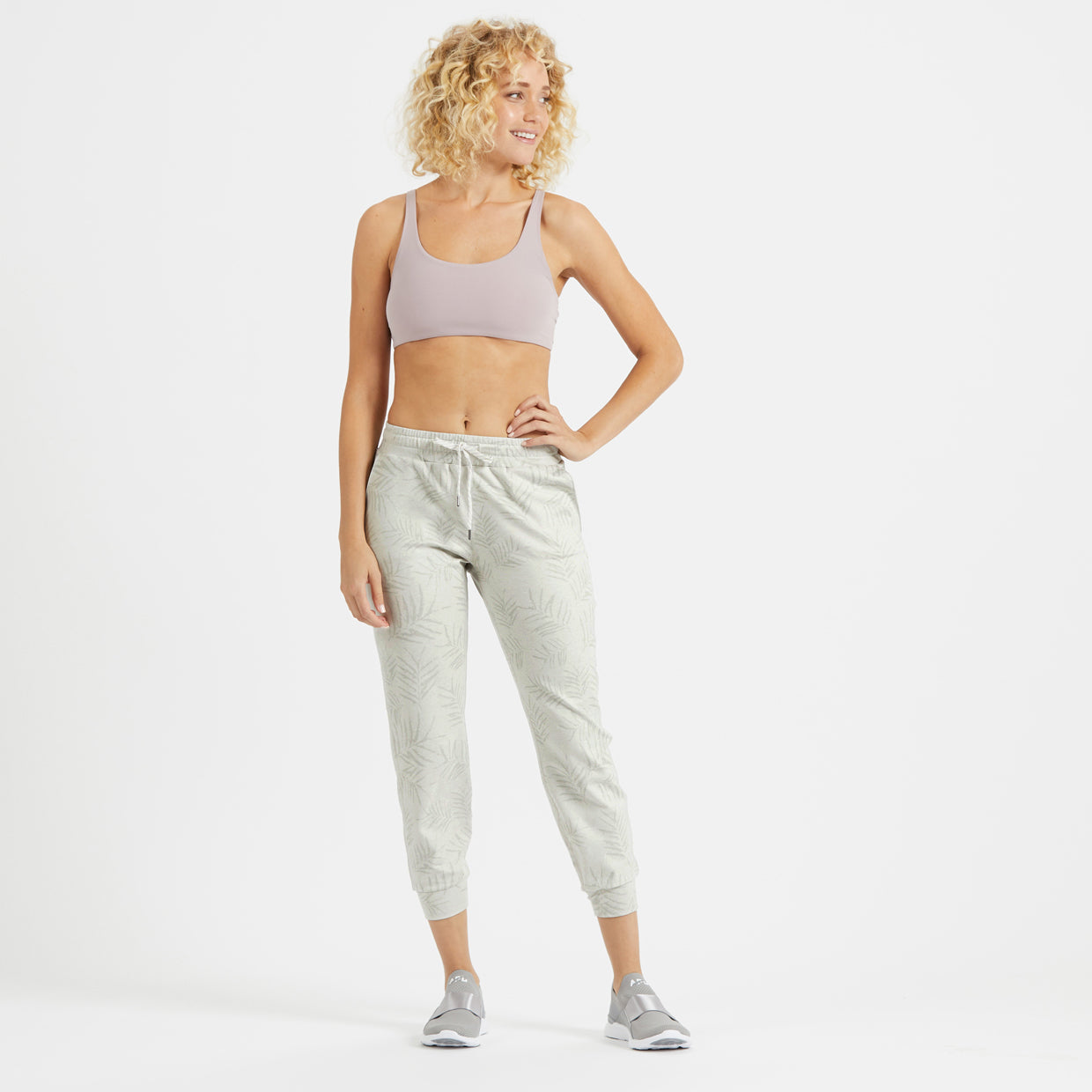 Performance Jogger | Dove Grey Heather Floating Palm