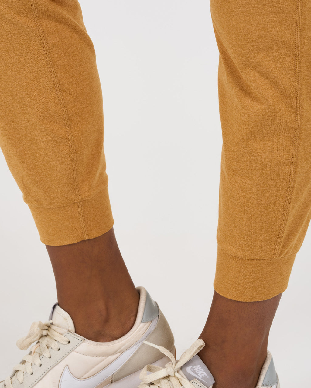 Performance Jogger | Flax Heather