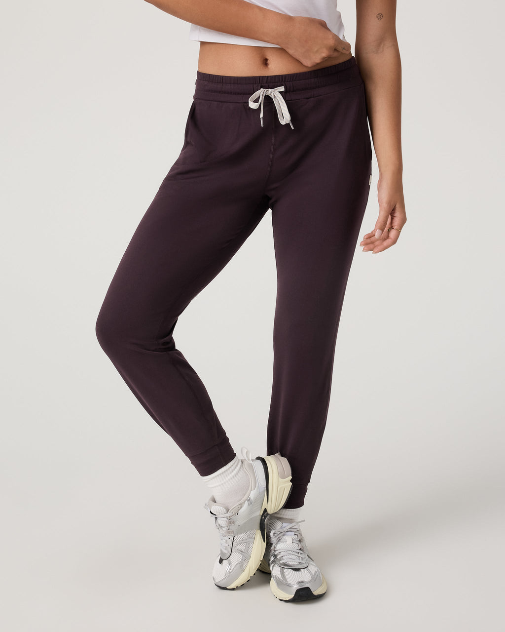 Performance Jogger | Raisin