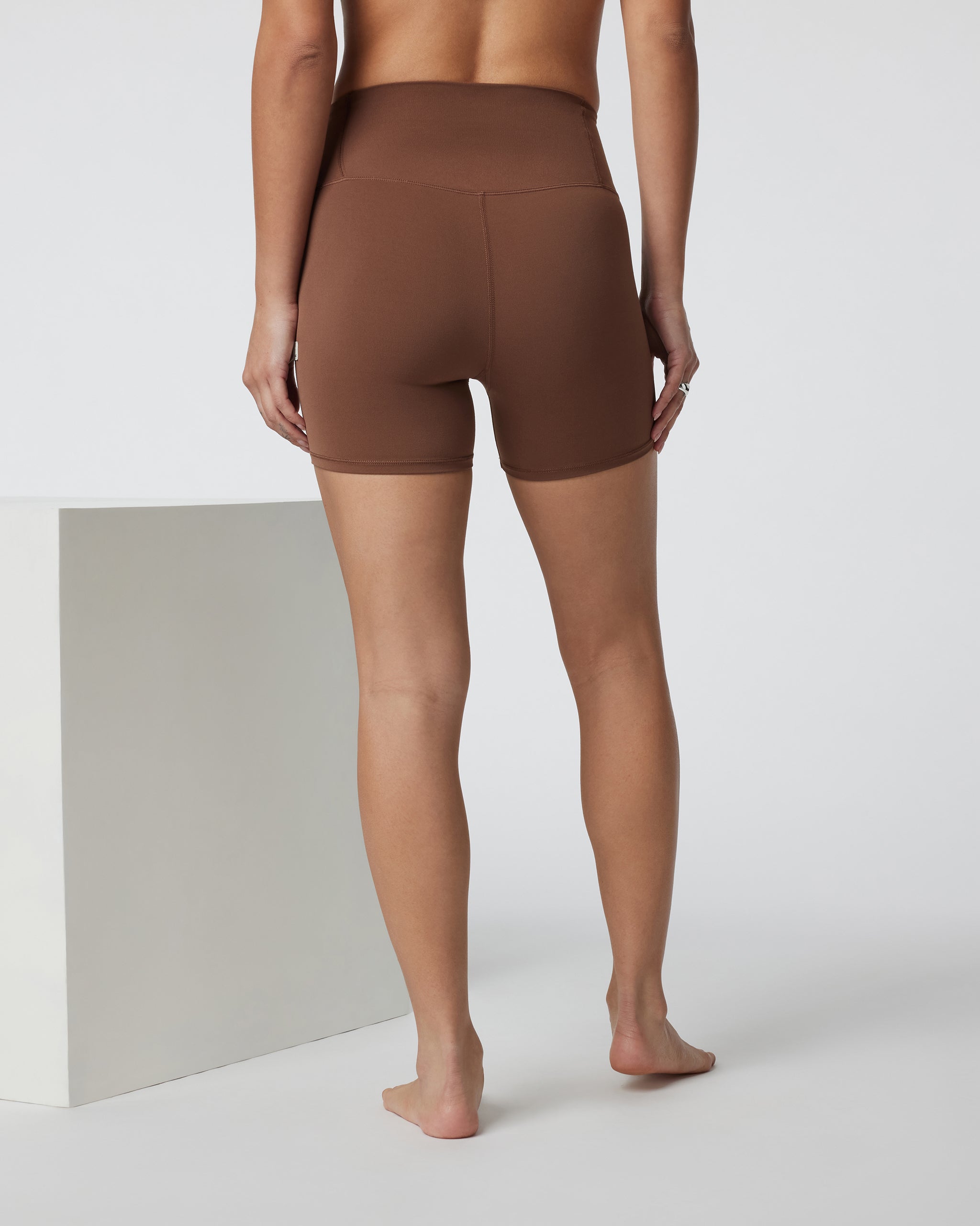 Vuori AllTheFeels™ Short 4" | Pepper