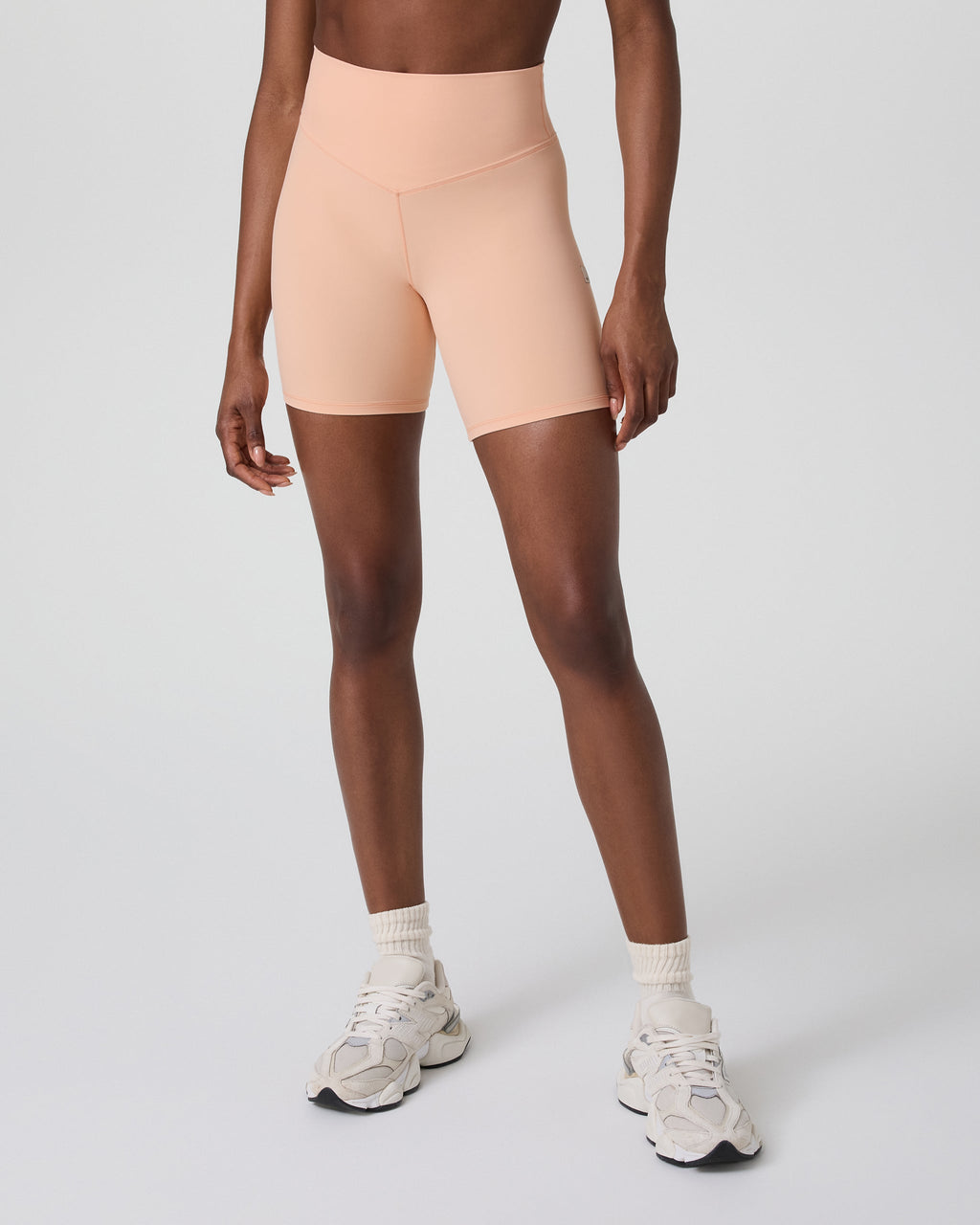 Vuori AllTheForm™ Short 6" | Bright Peach