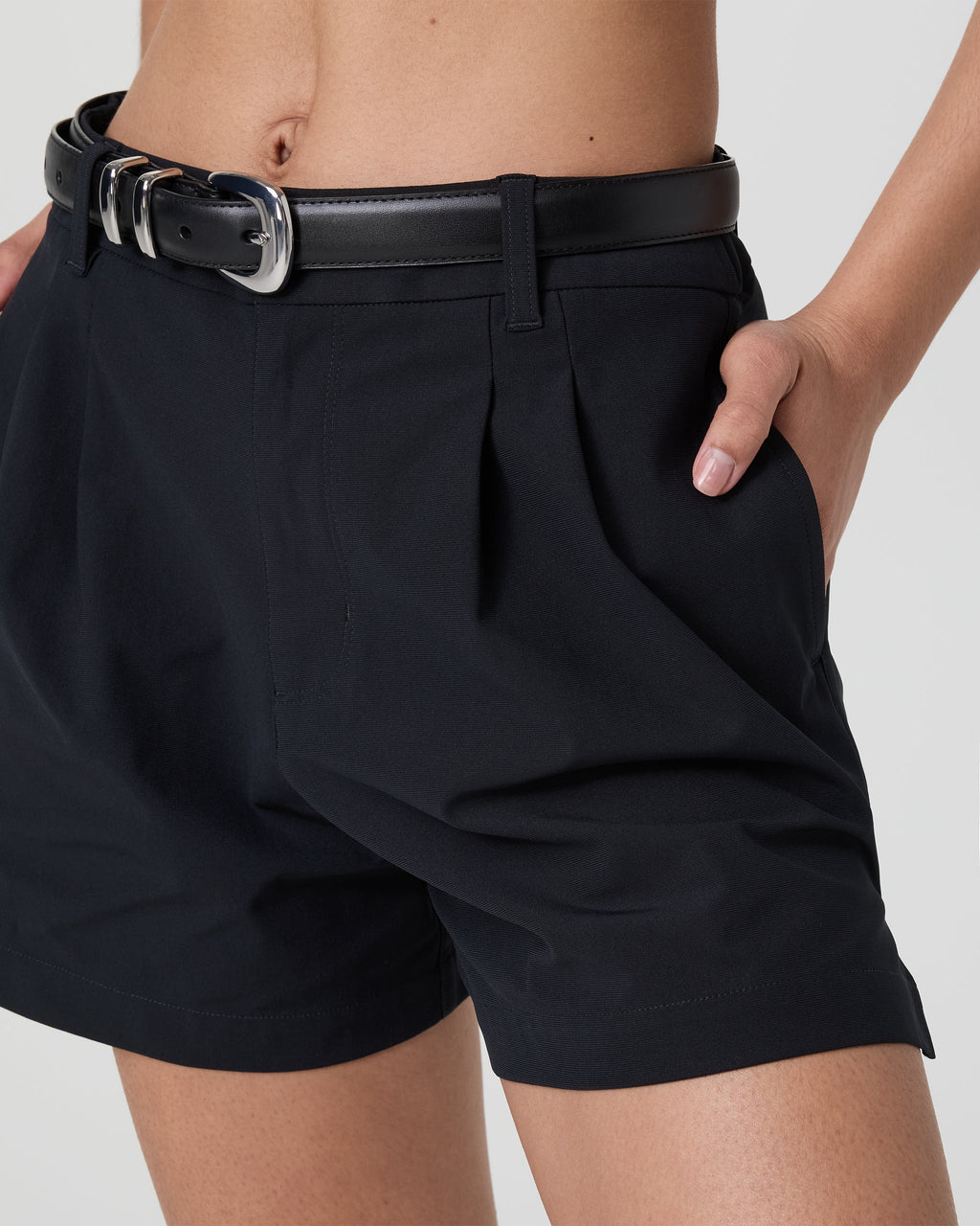 Womens Meta Short | Black