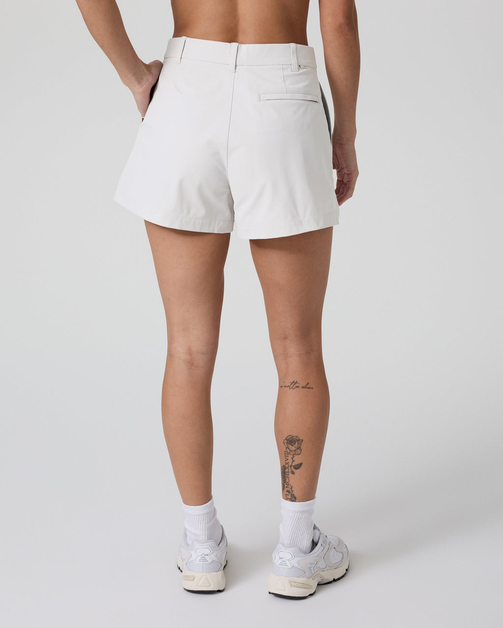 Womens Meta Short | Silver Cloud