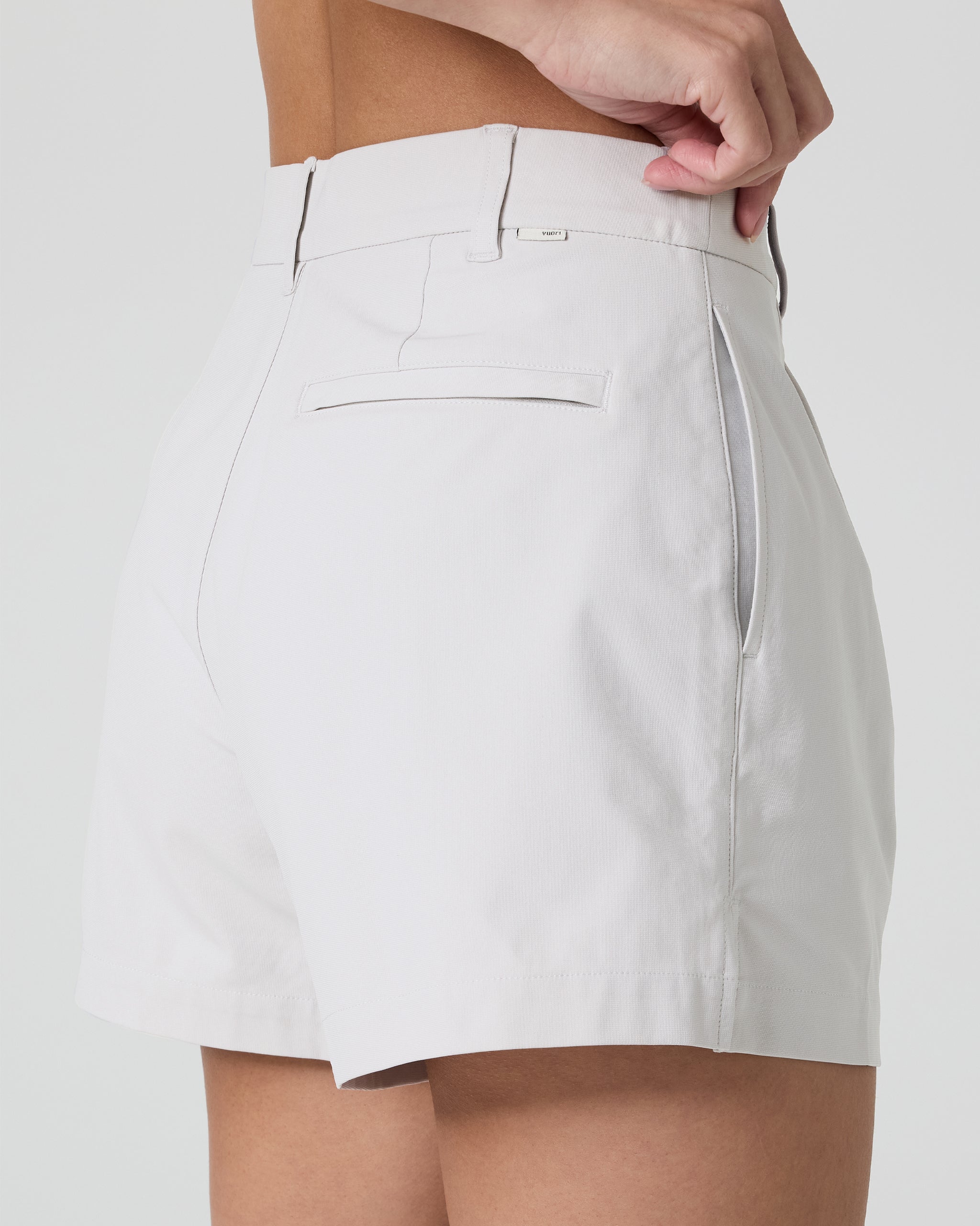 Womens Meta Short | Silver Cloud