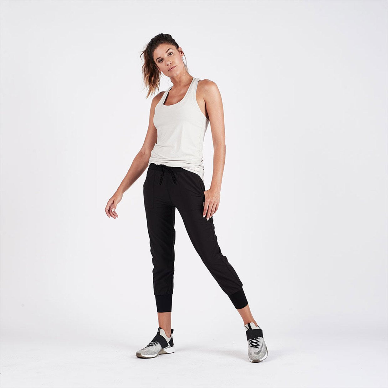 Summits Woven Jogger | Black