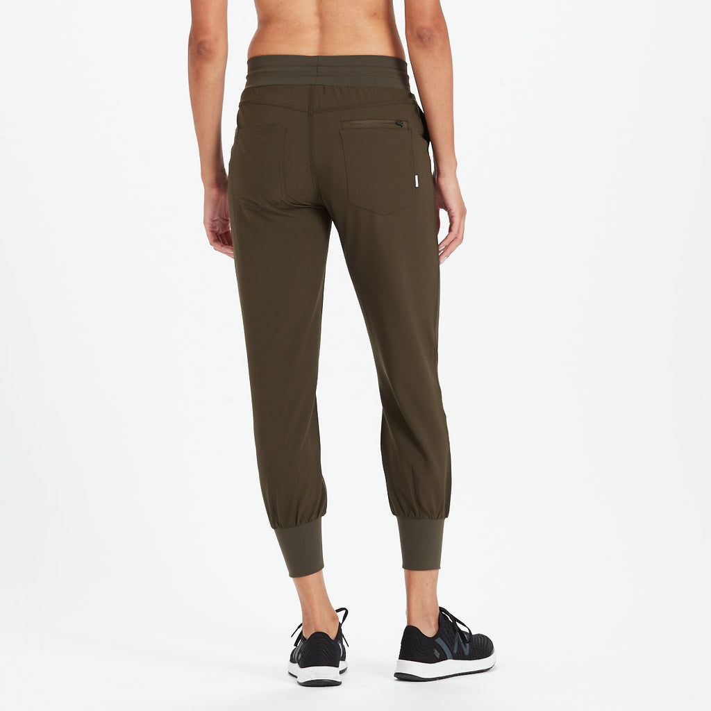 Summits Woven Jogger | Evergreen