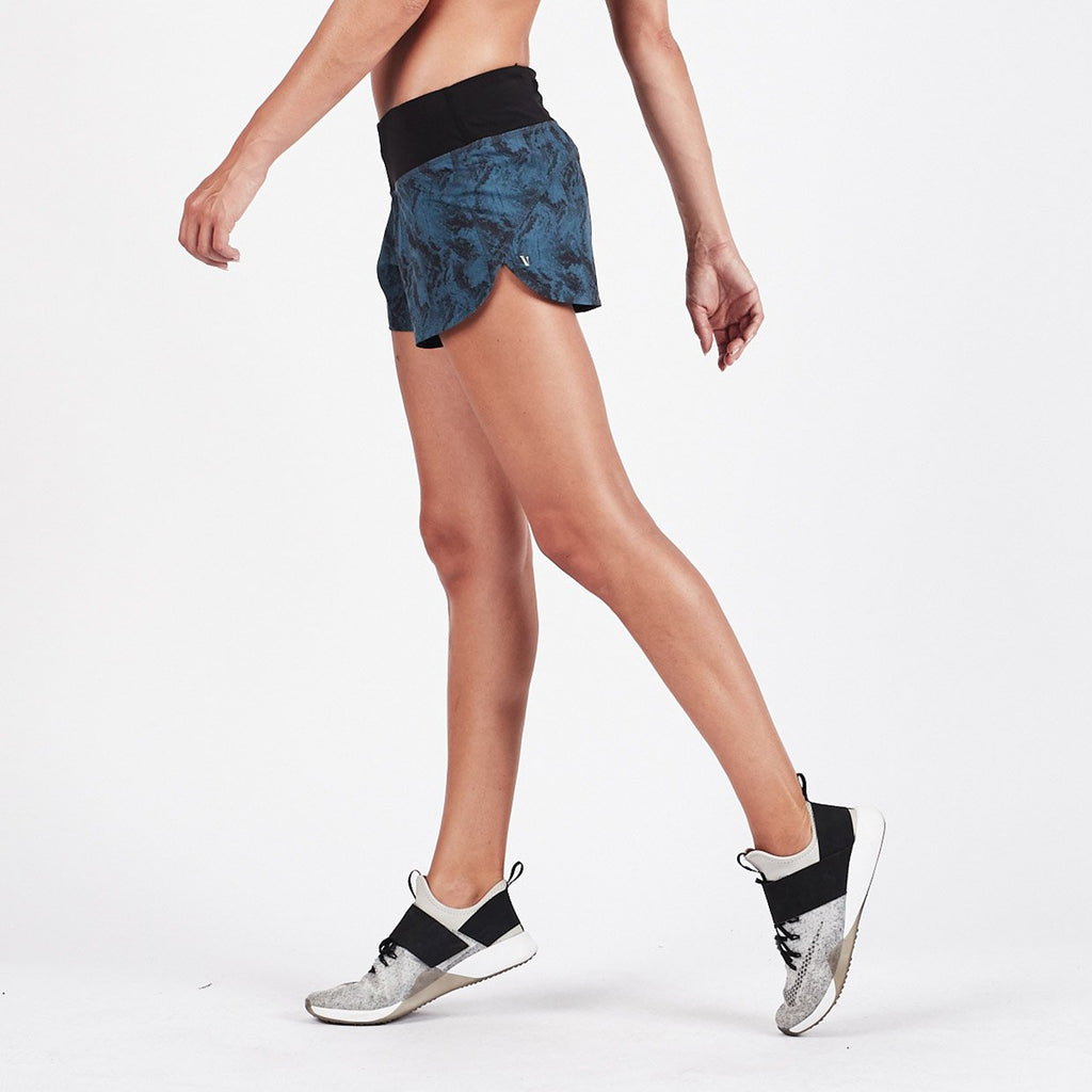 Omni Performance Short | Tide Dunes Texture