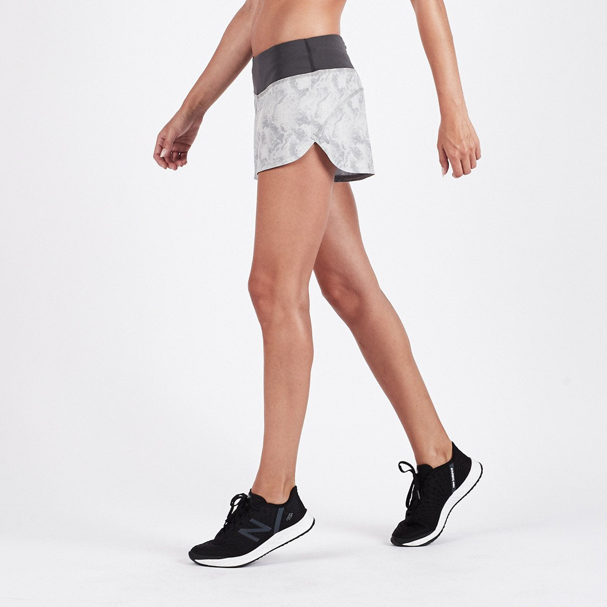 Omni Performance Short | Grey Dunes Texture