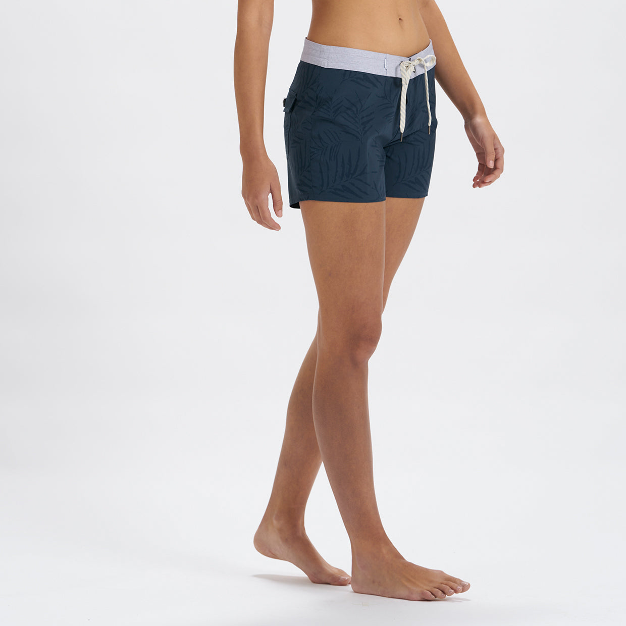 Sea Bound Boardshort | Indigo Floating Palm