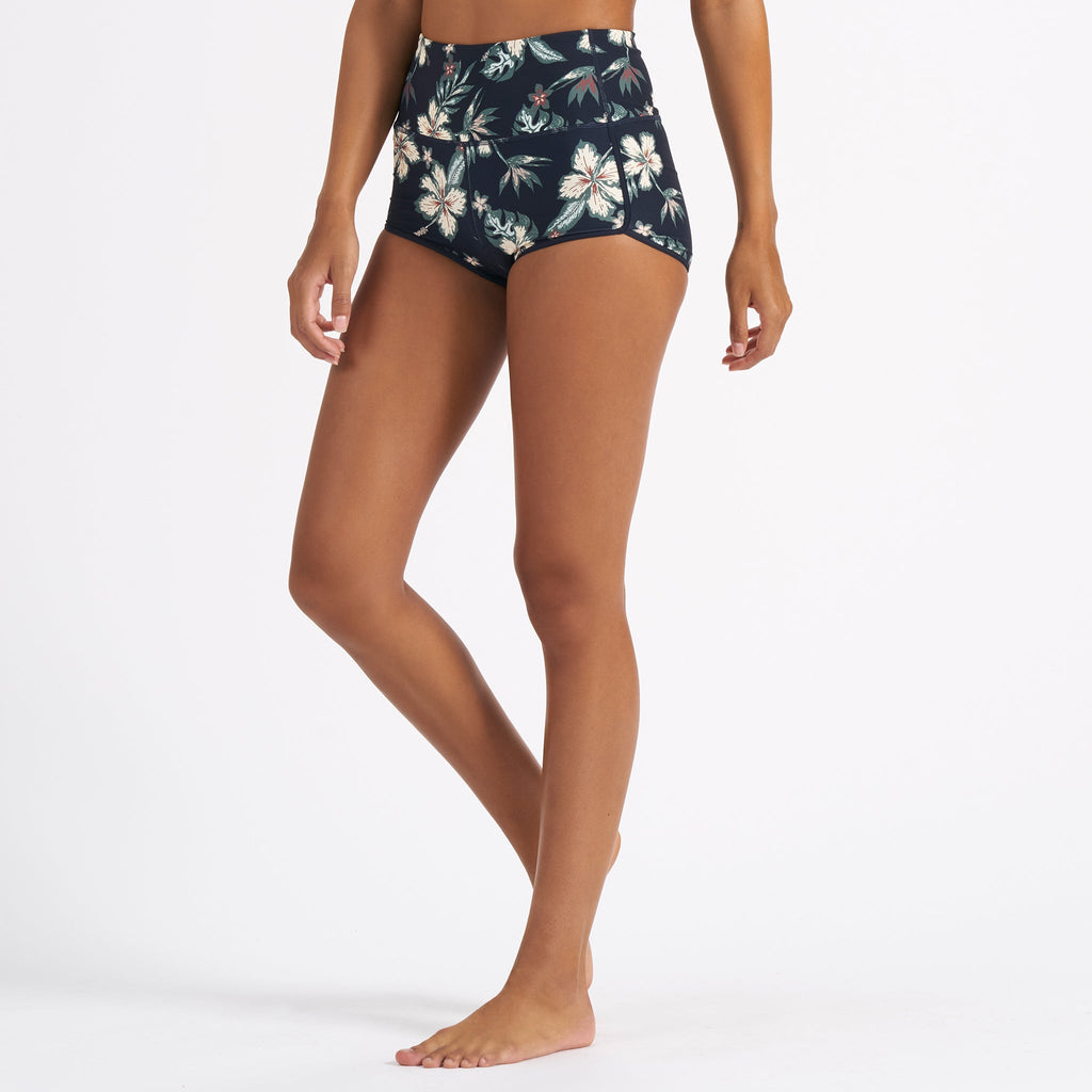 Seascape Shorty | Ink Maui