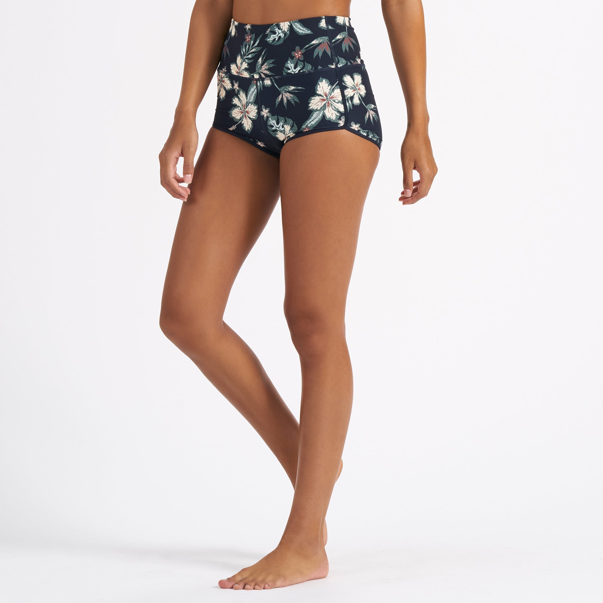 Seascape Shorty | Ink Maui