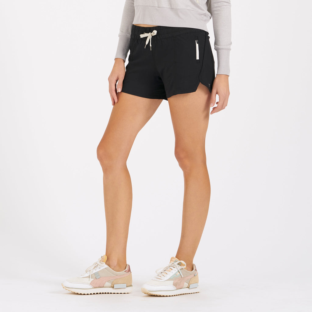Clementine Short 4 | Black