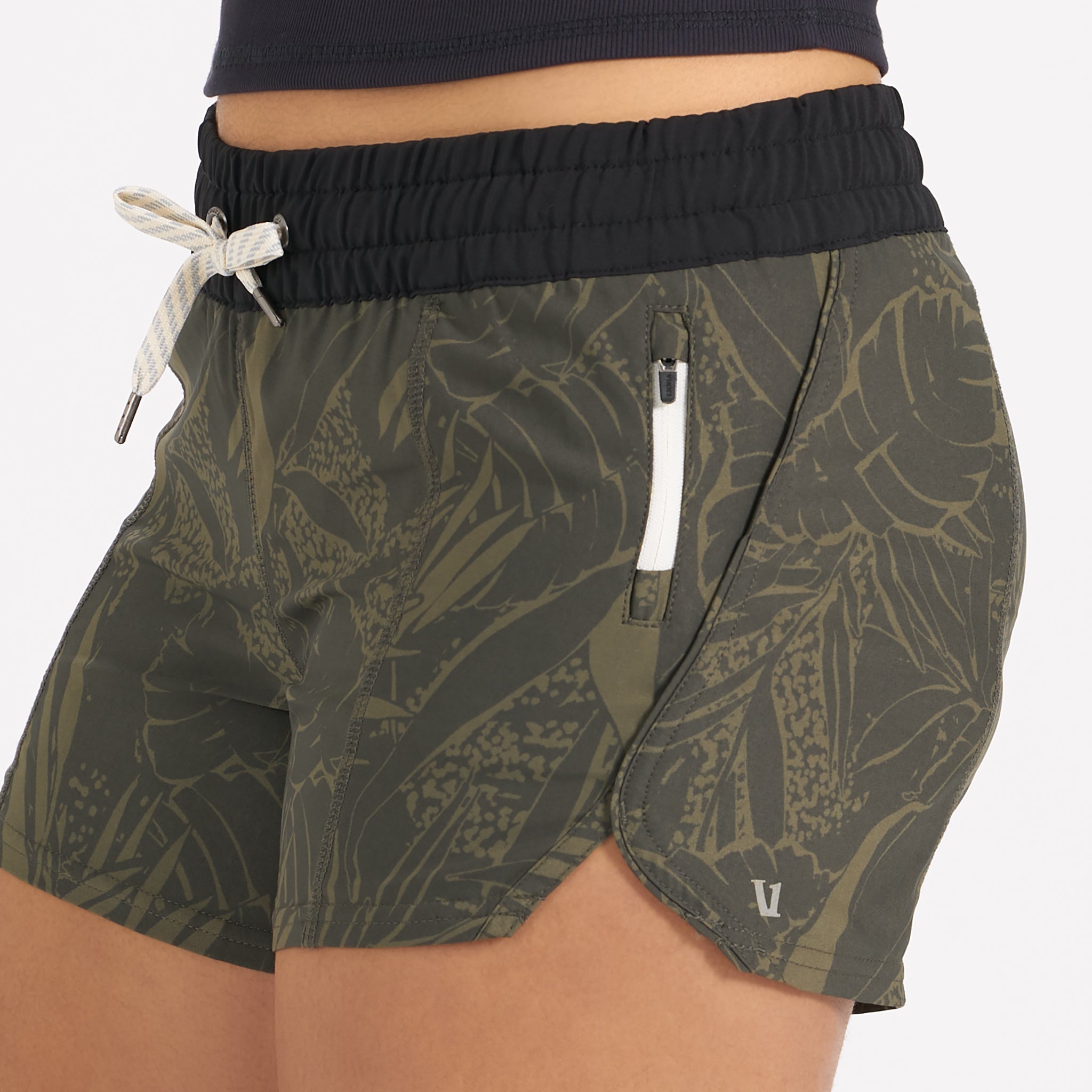 Clementine Short 4 | Oregano Rainforest