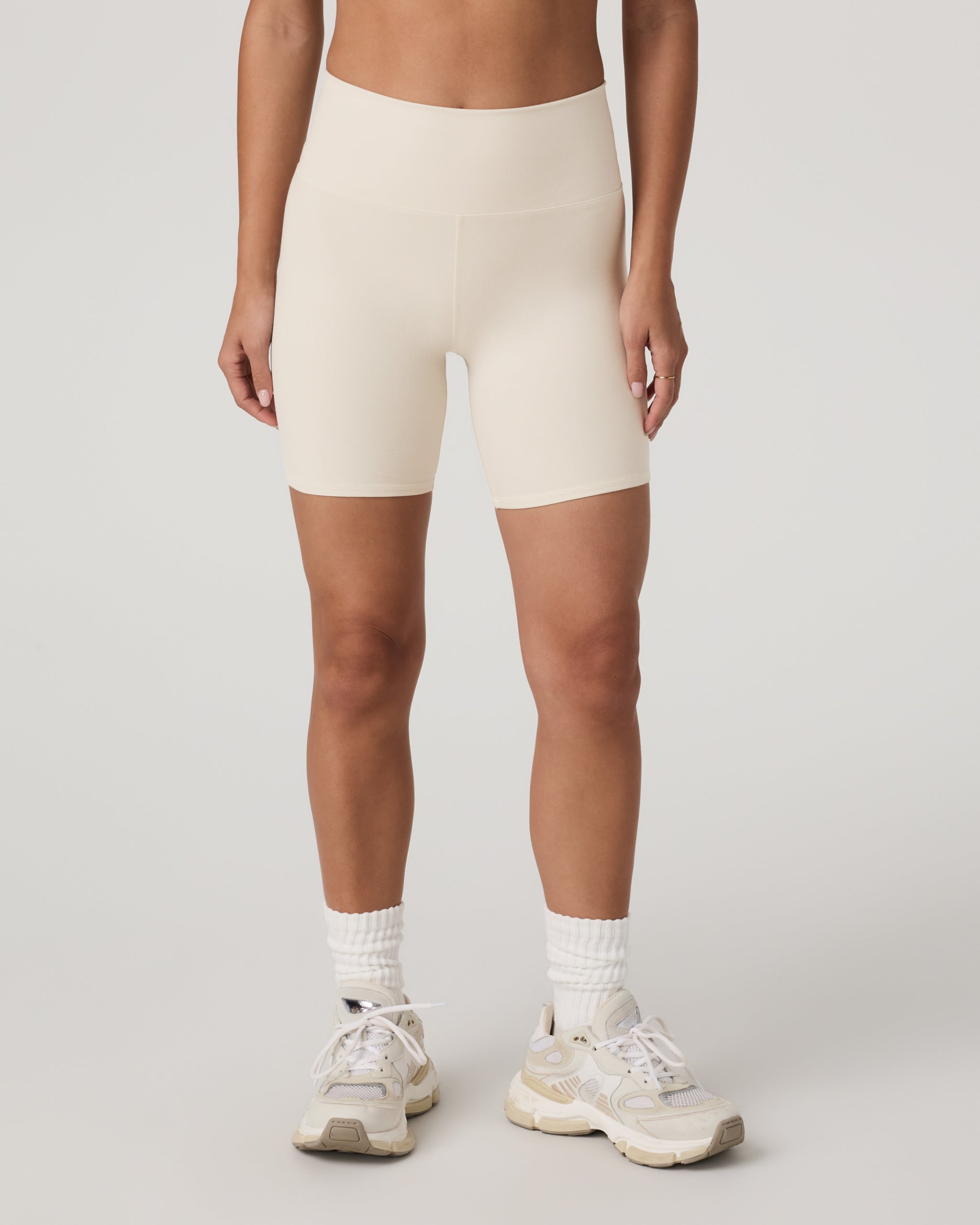 Clean Elevation Shorty 6" | Bone Heather
