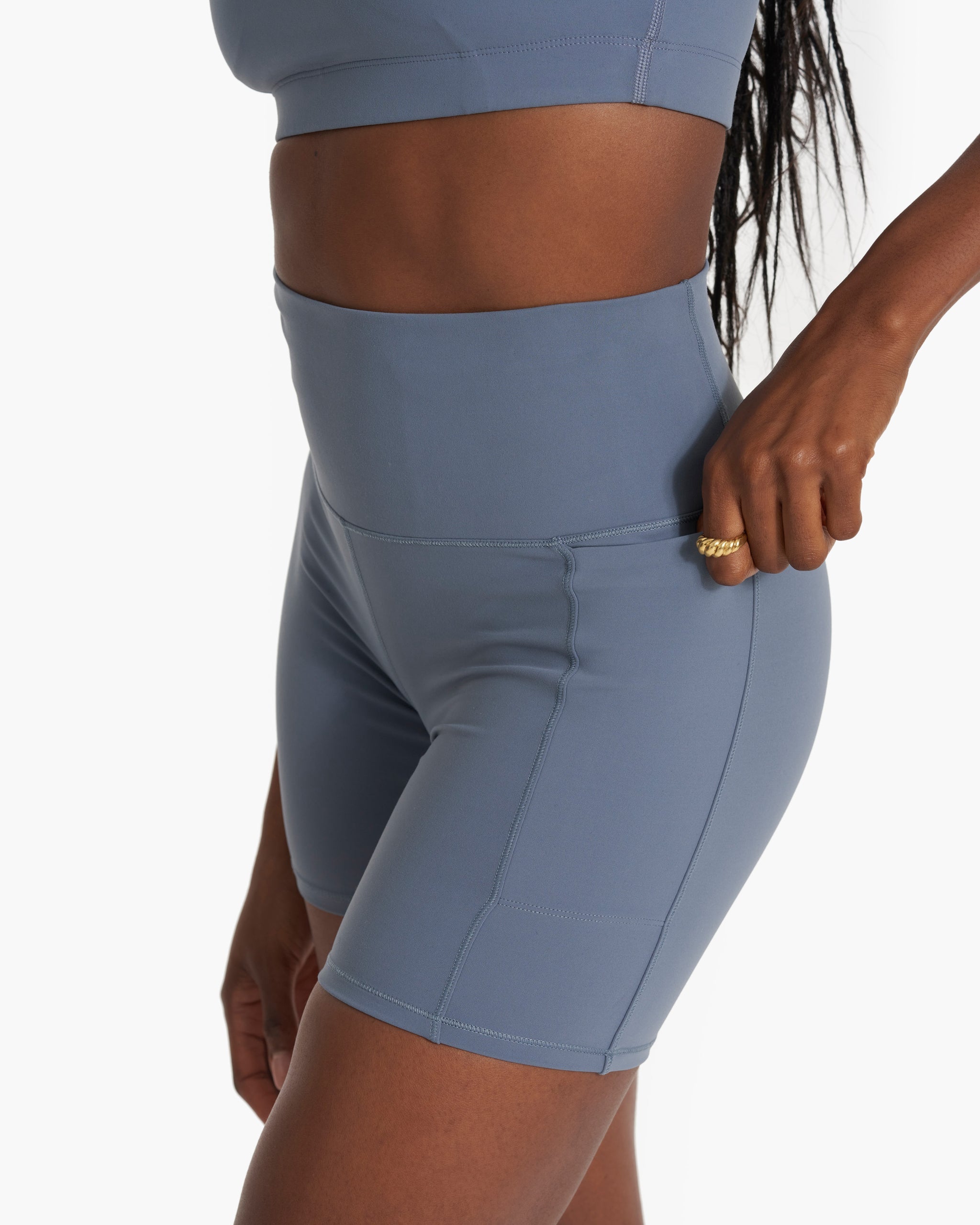 Studio Pocket Short | Light Azure