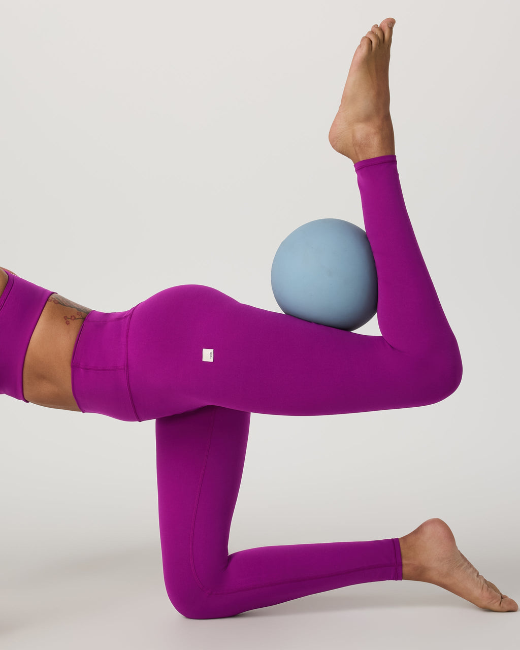 Vuori AllTheFeels™ Legging - Short | Magenta