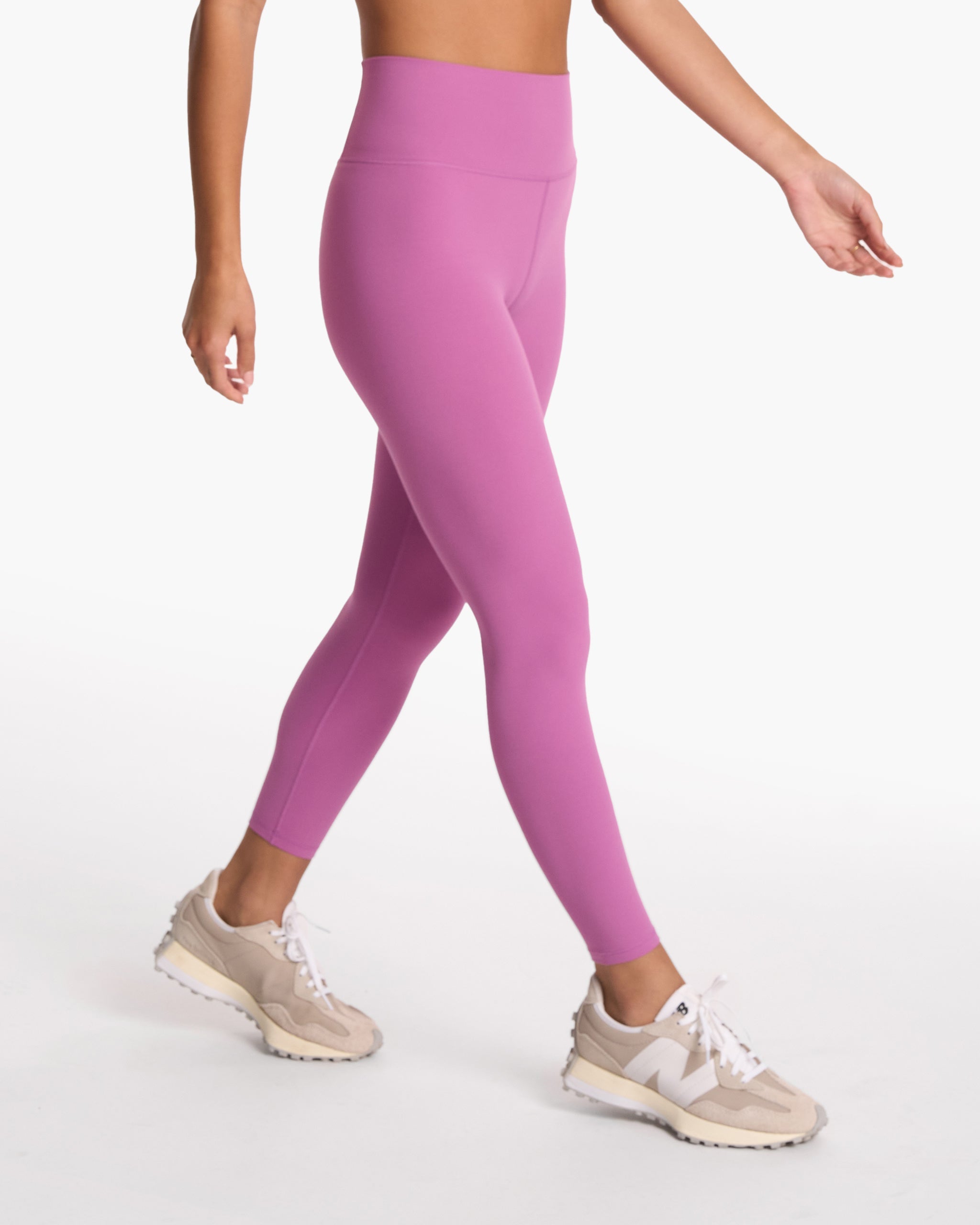 Vuori AllTheFeels™ Legging - Short | Claret