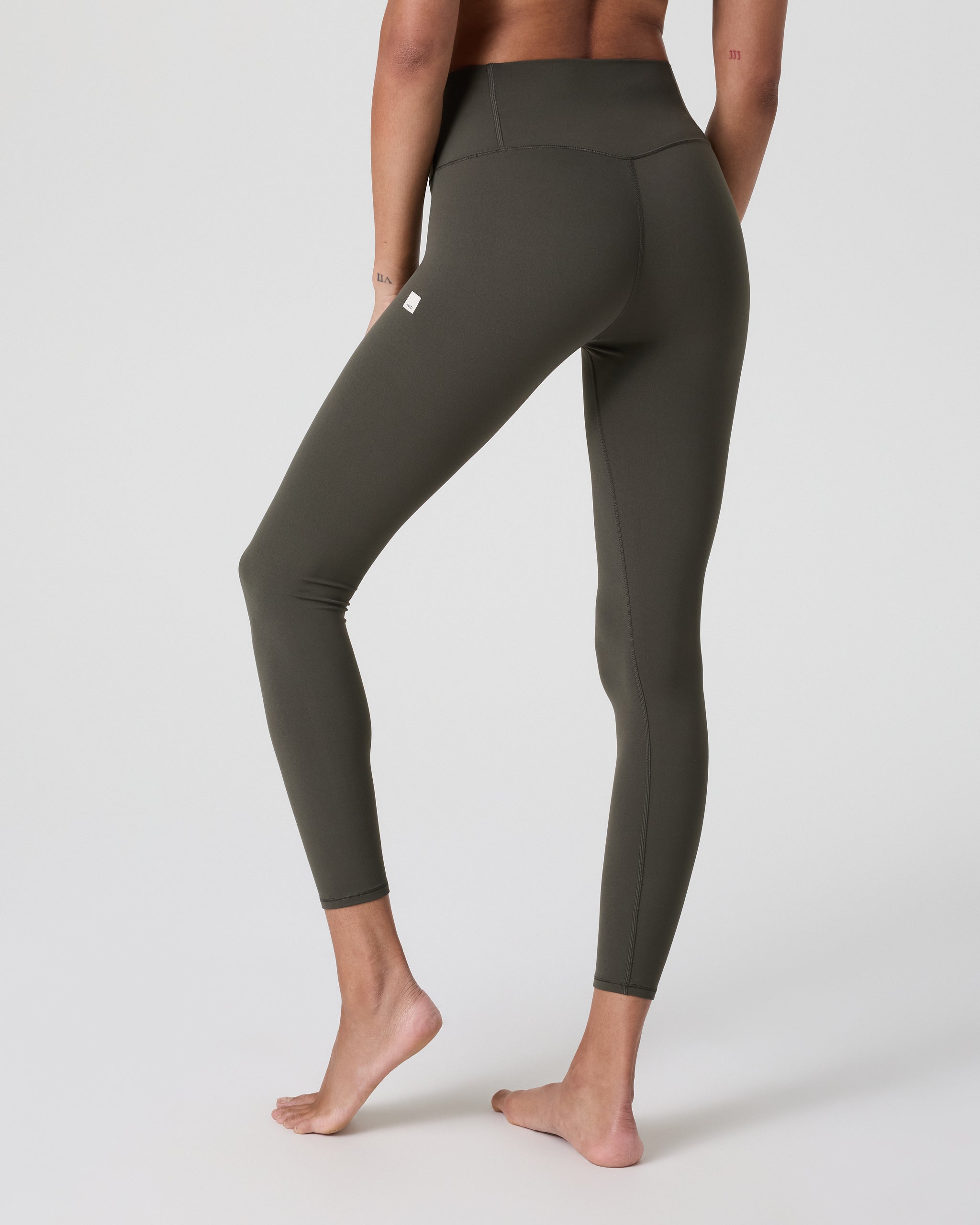 Vuori AllTheFeels™ Legging - Short | Kale