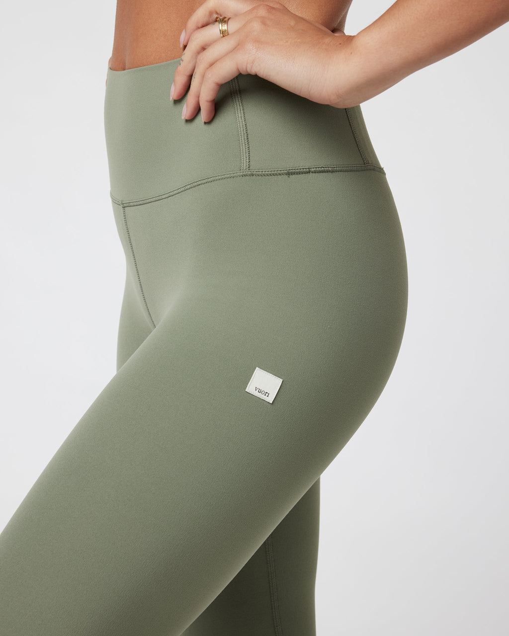 Vuori AllTheFeels™ Legging - Short | Pistachio