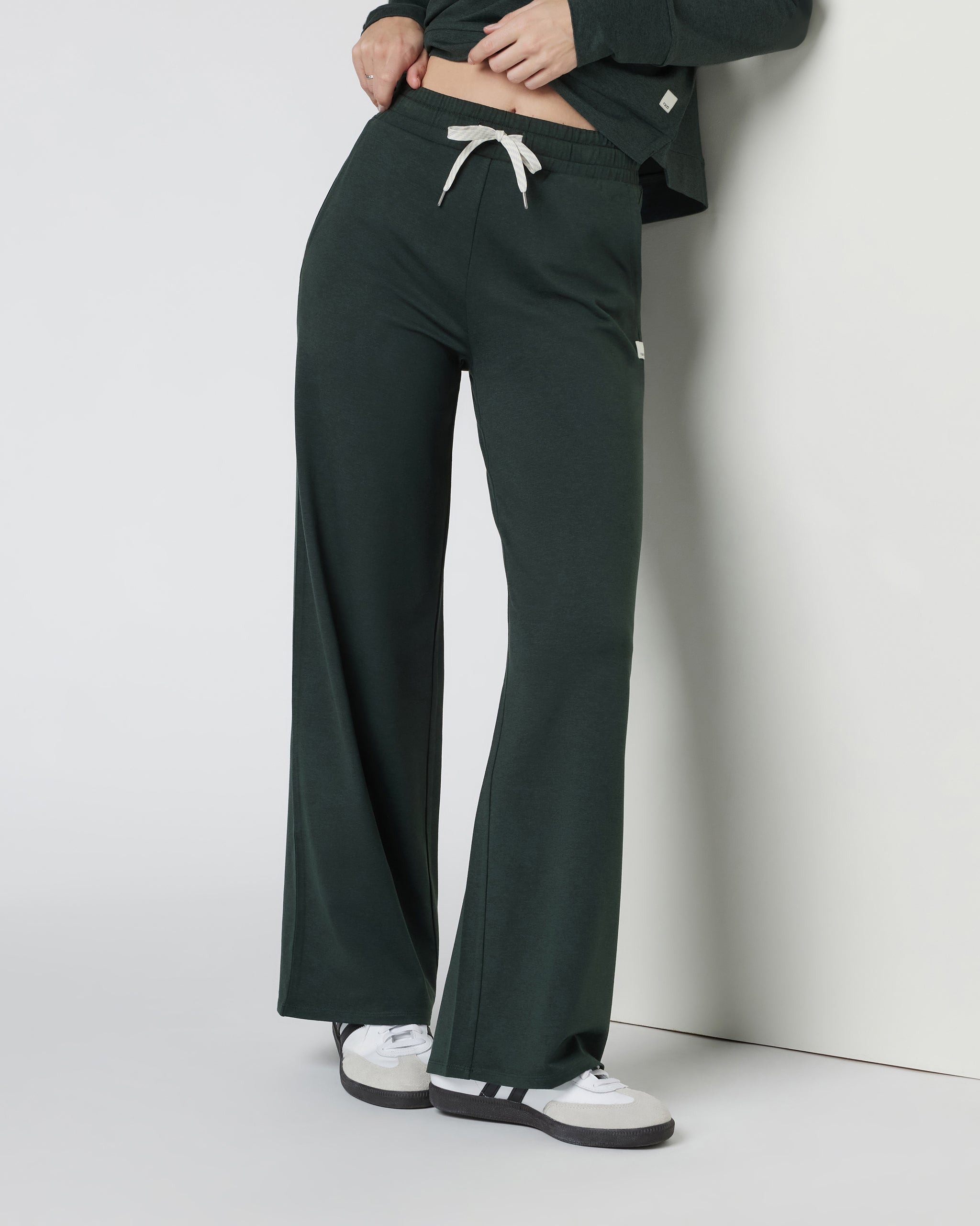 Halo Essential Wideleg Pant - Short | Aspen Heather
