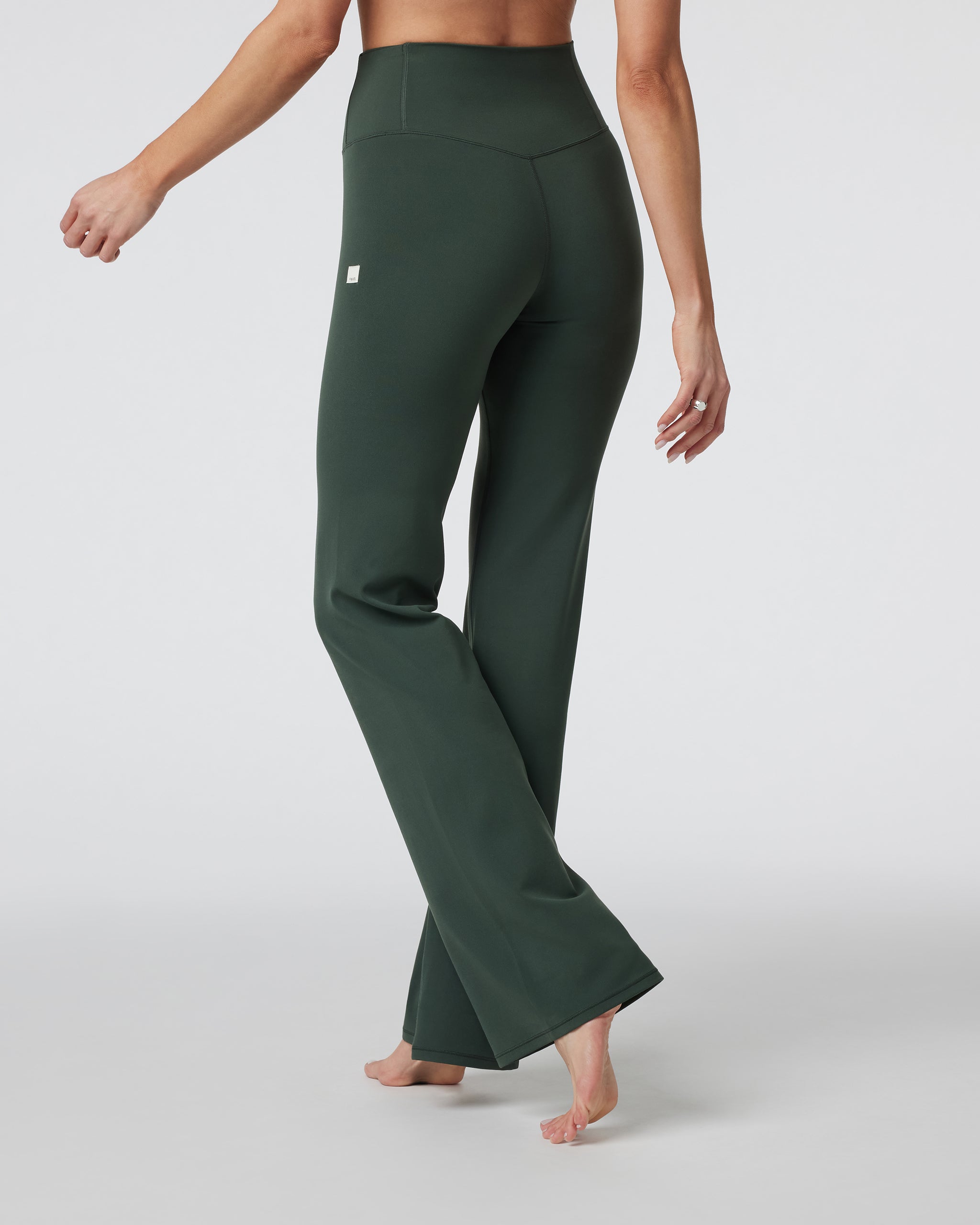 Vuori AllTheFeels™ Bootcut-Long | Aspen