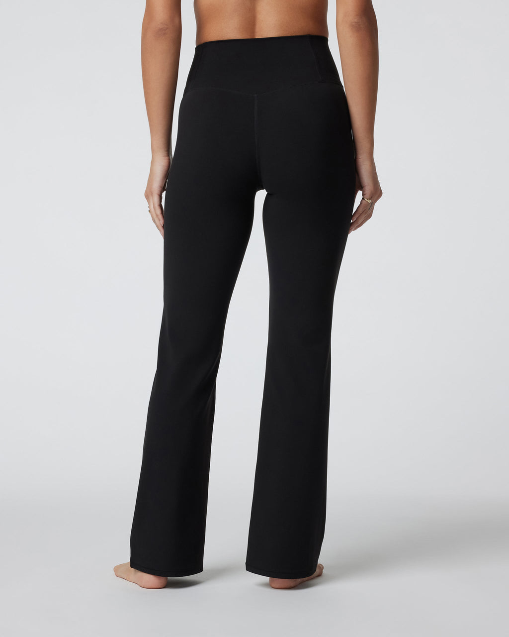 Vuori AllTheFeels™ Bootcut-Short | Black